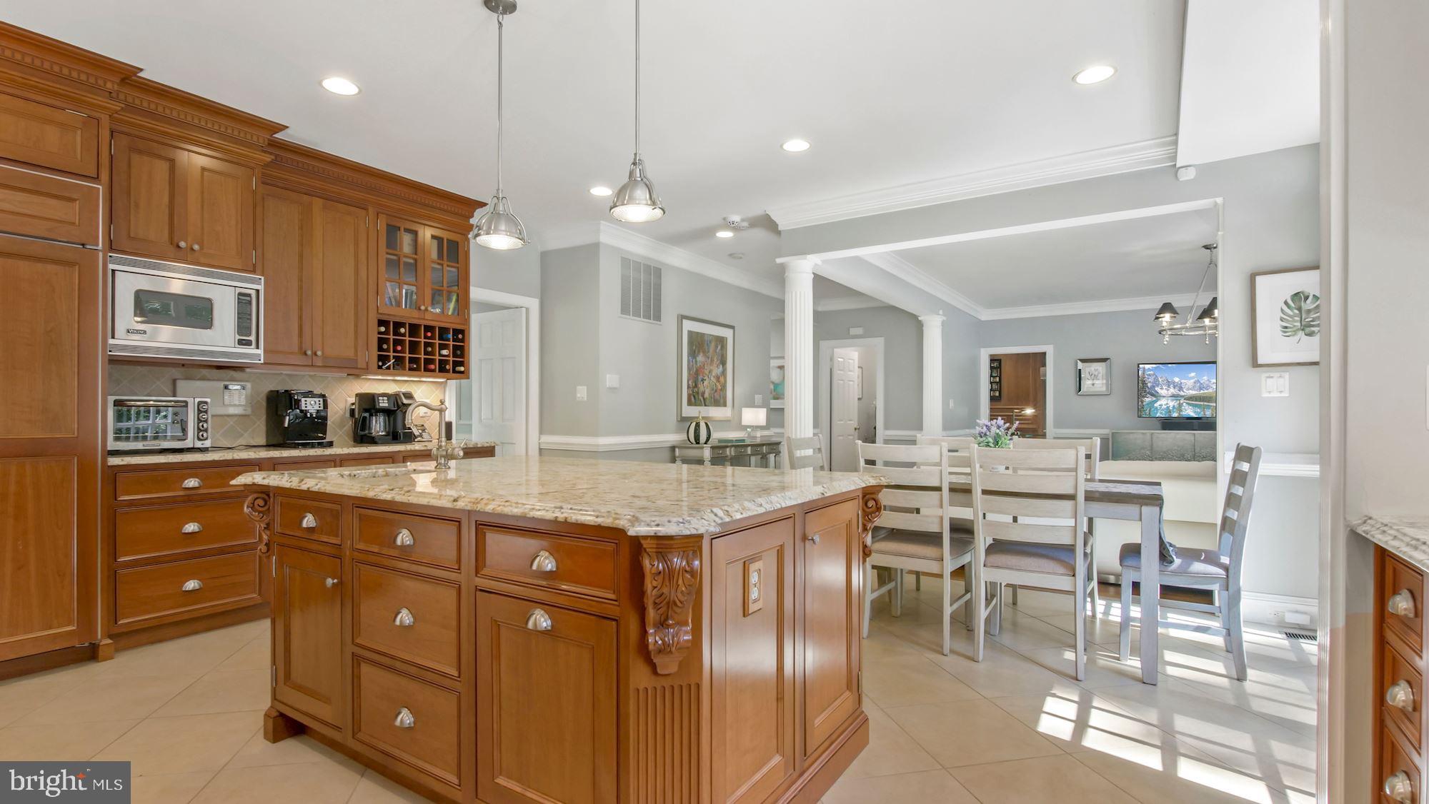 SENECA KNOLL - Residential