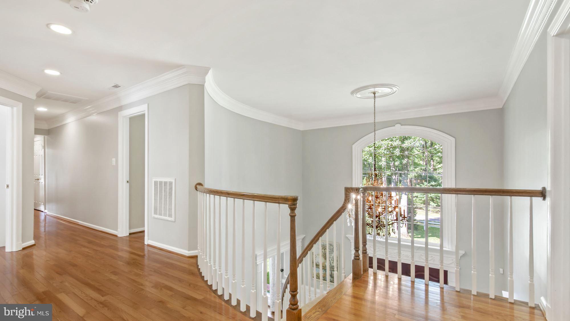 SENECA KNOLL - Residential