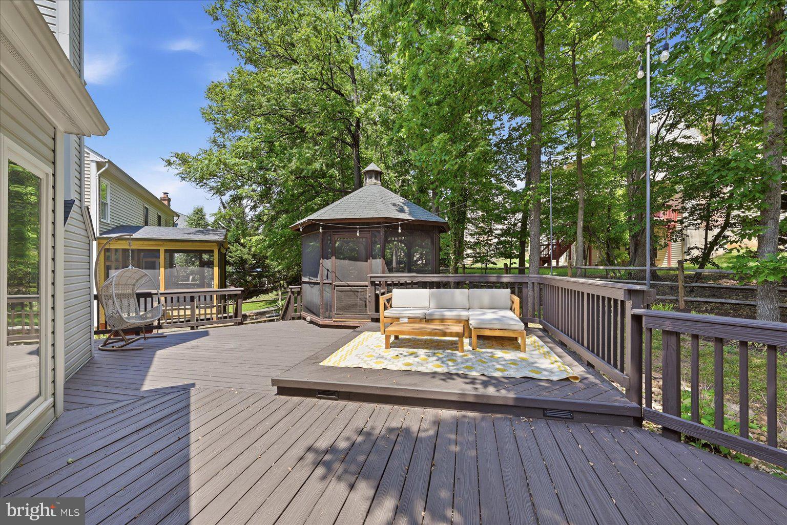 POTOMAC LAKES - Residential