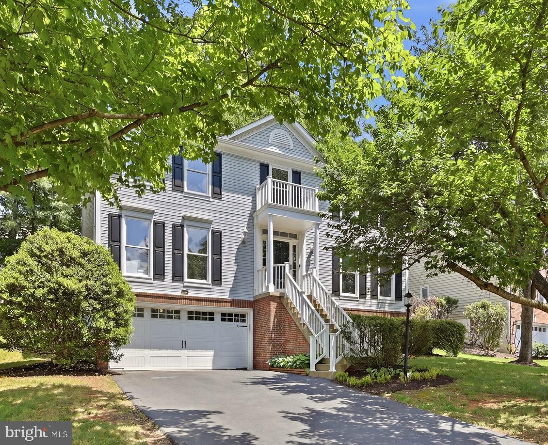 POTOMAC LAKES - Residential