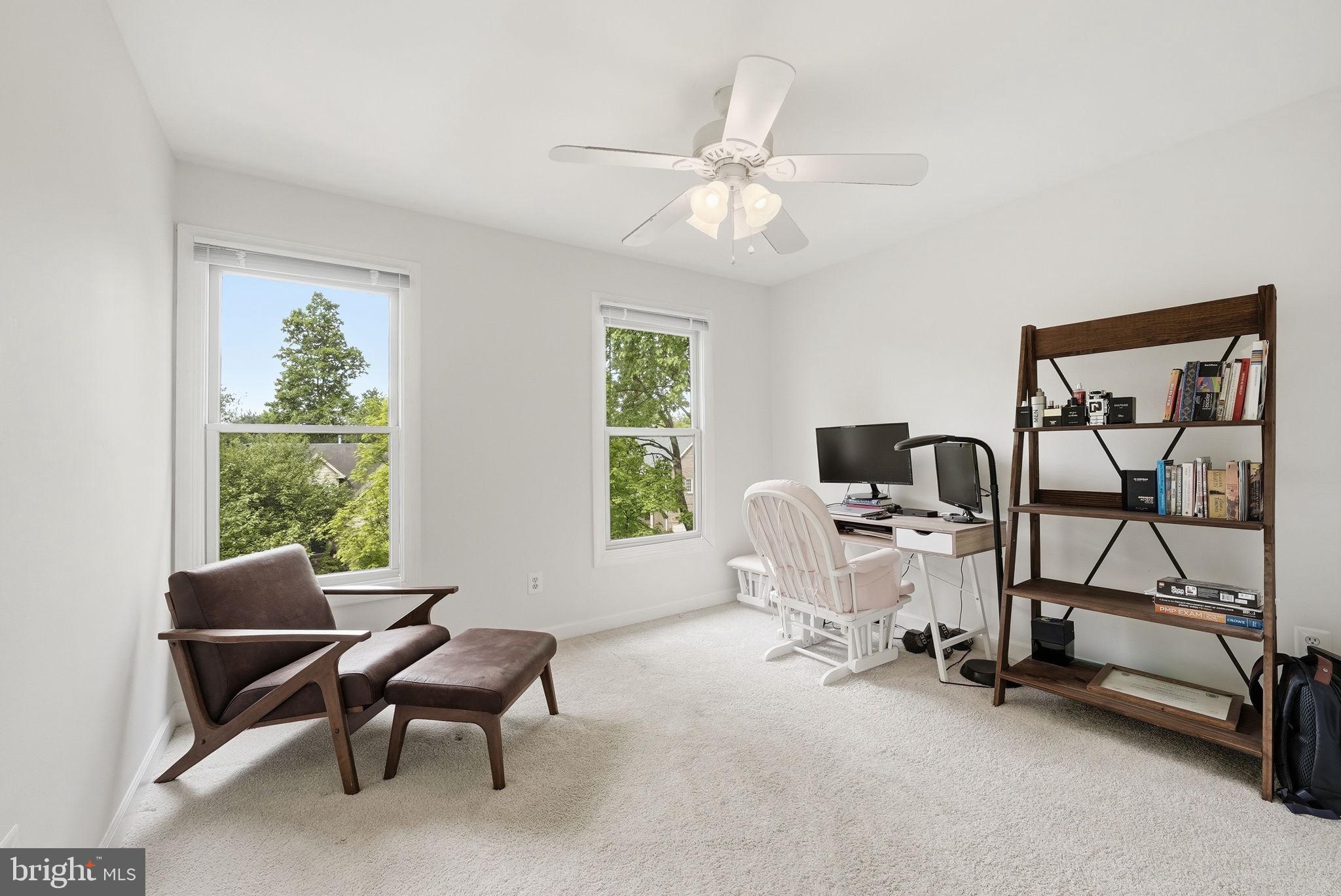 POTOMAC LAKES - Residential