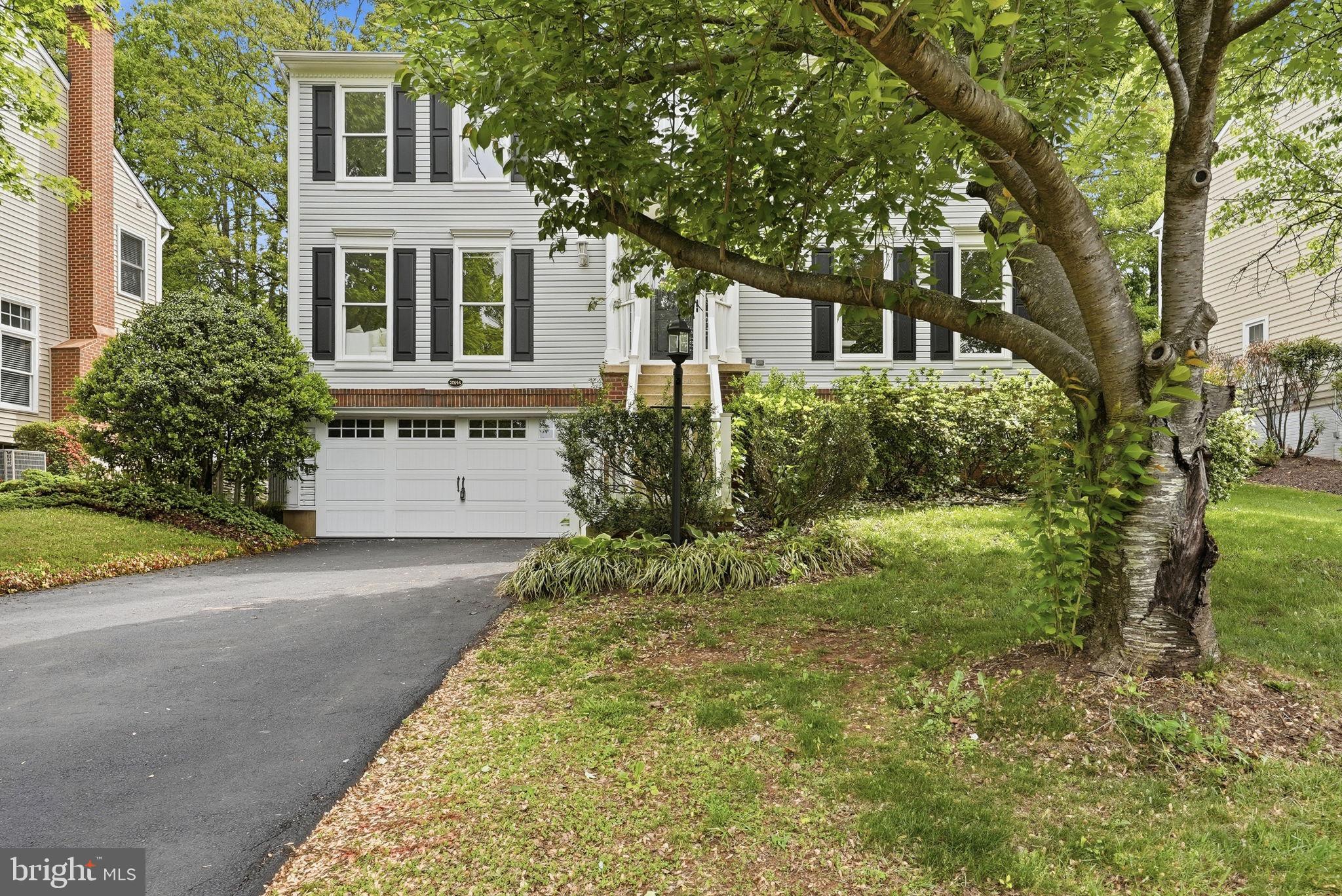 POTOMAC LAKES - Residential