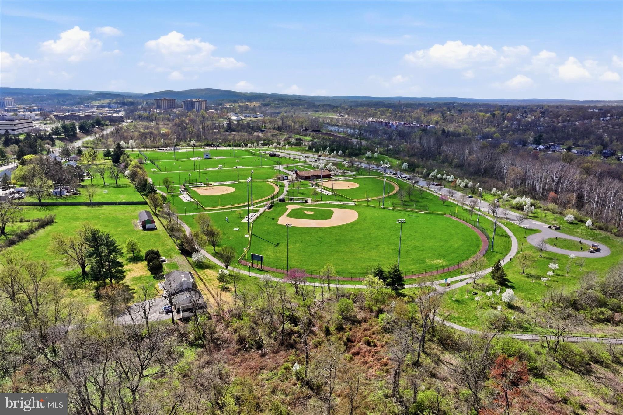 BEIDLER KNOLL - Residential