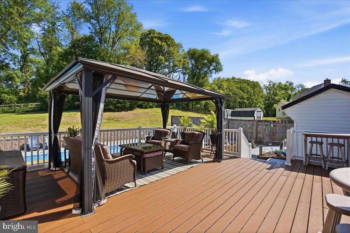 SMITHS PURCHASE - Residential