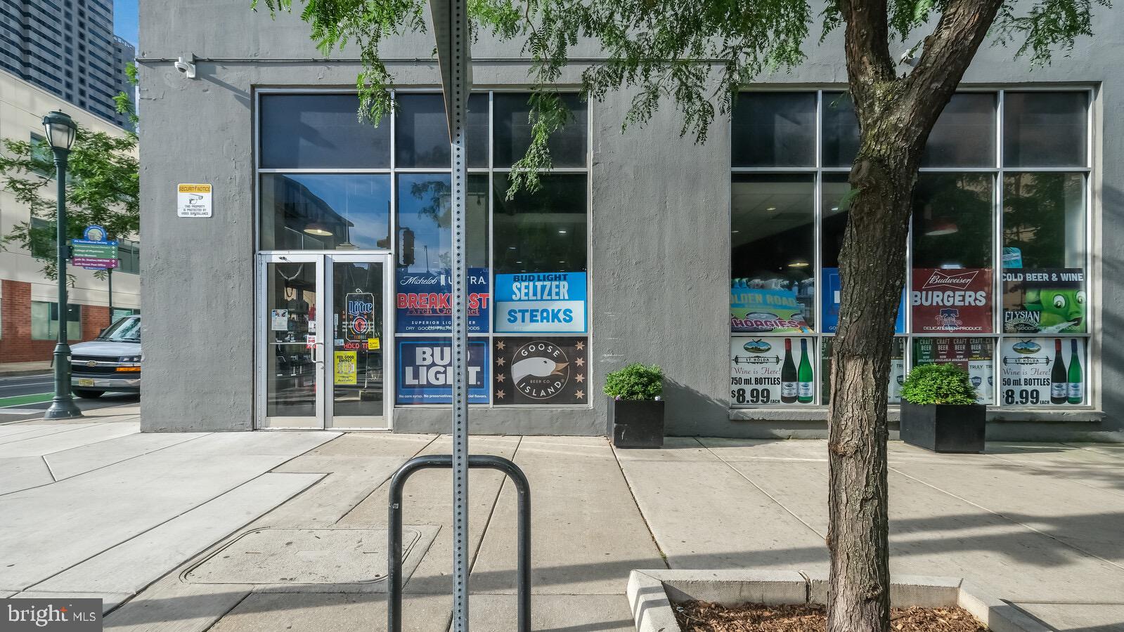 2200 ARCH STREET 103