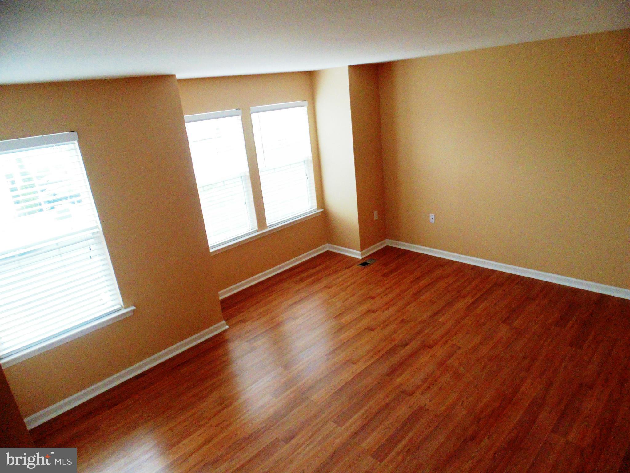 MANOR PARK - Residential Lease