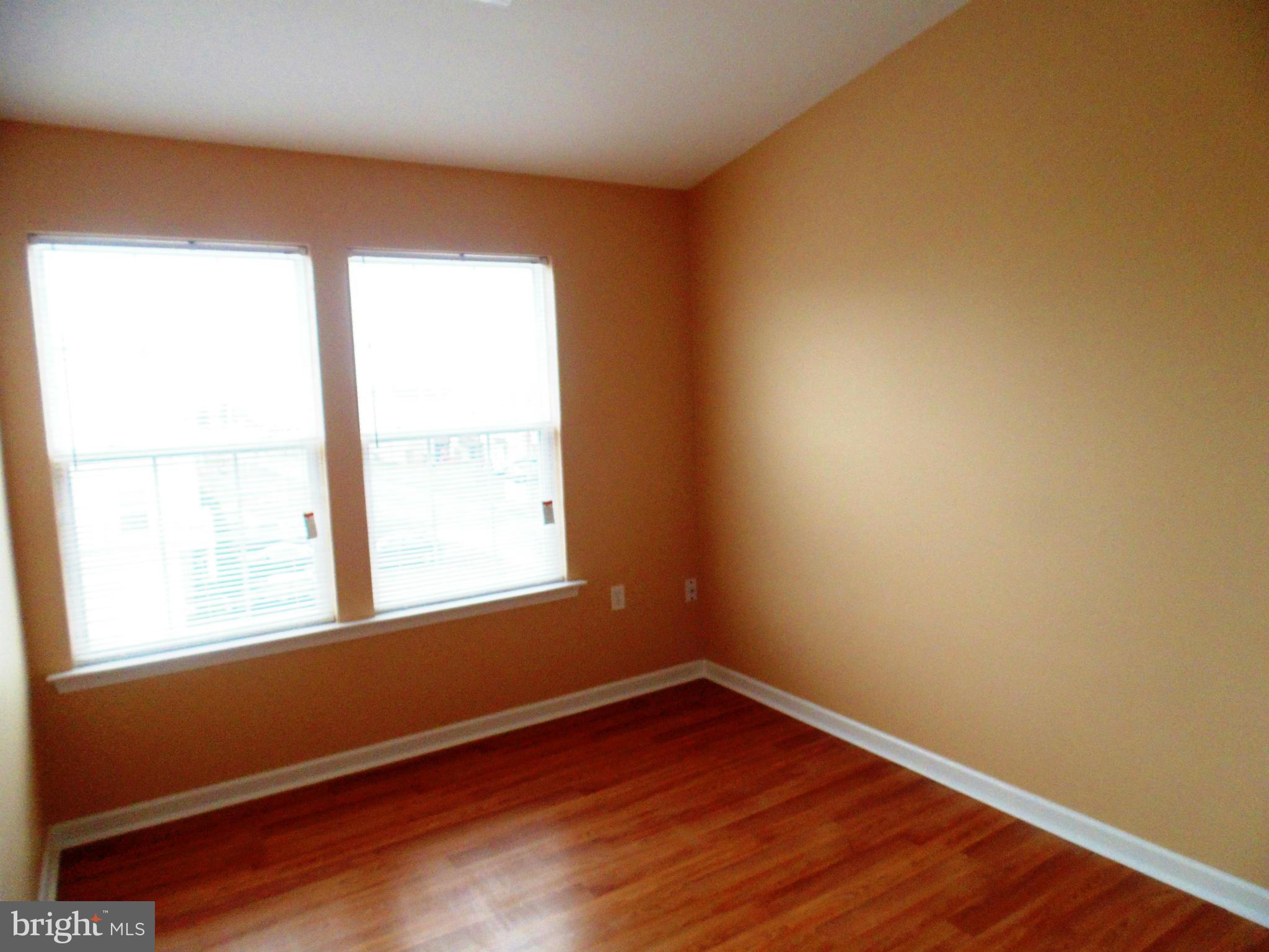 MANOR PARK - Residential Lease