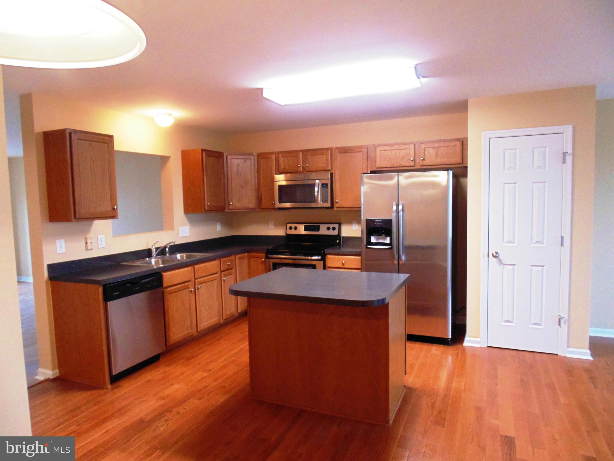 MANOR PARK - Residential Lease