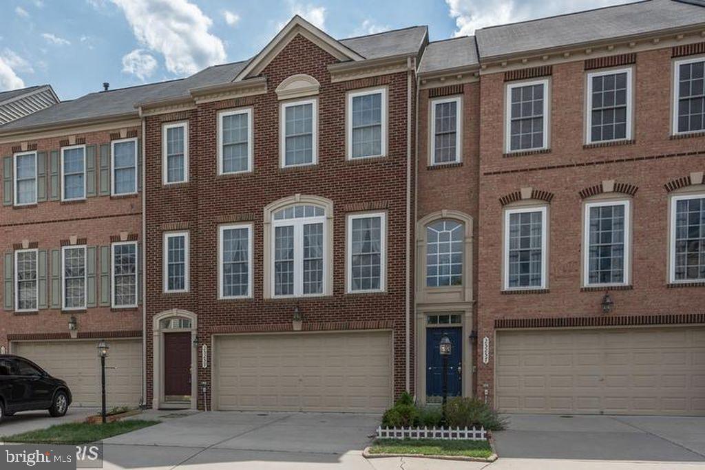 STONE RIDGE - Residential Lease