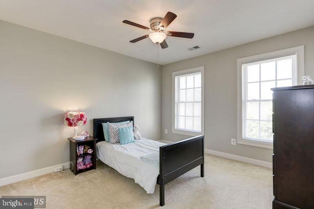 STONE RIDGE - Residential Lease