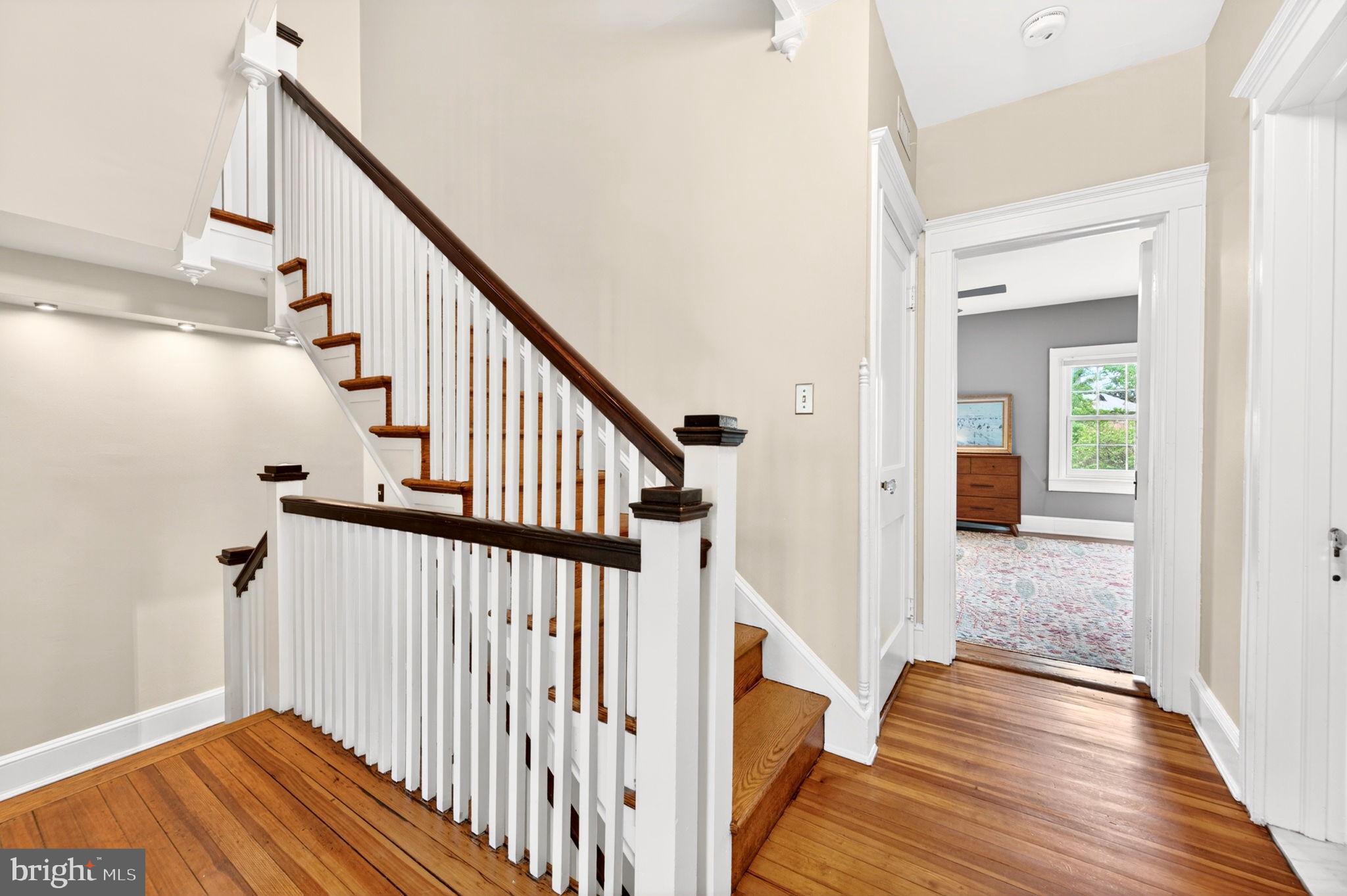 ROLAND PARK - Residential
