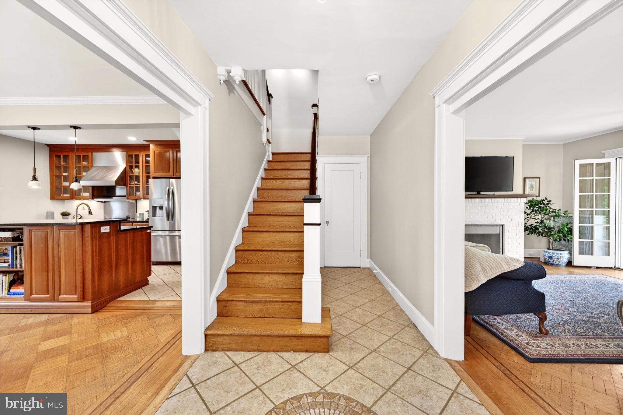 ROLAND PARK - Residential