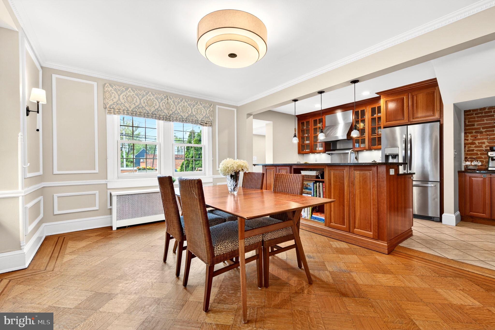 ROLAND PARK - Residential