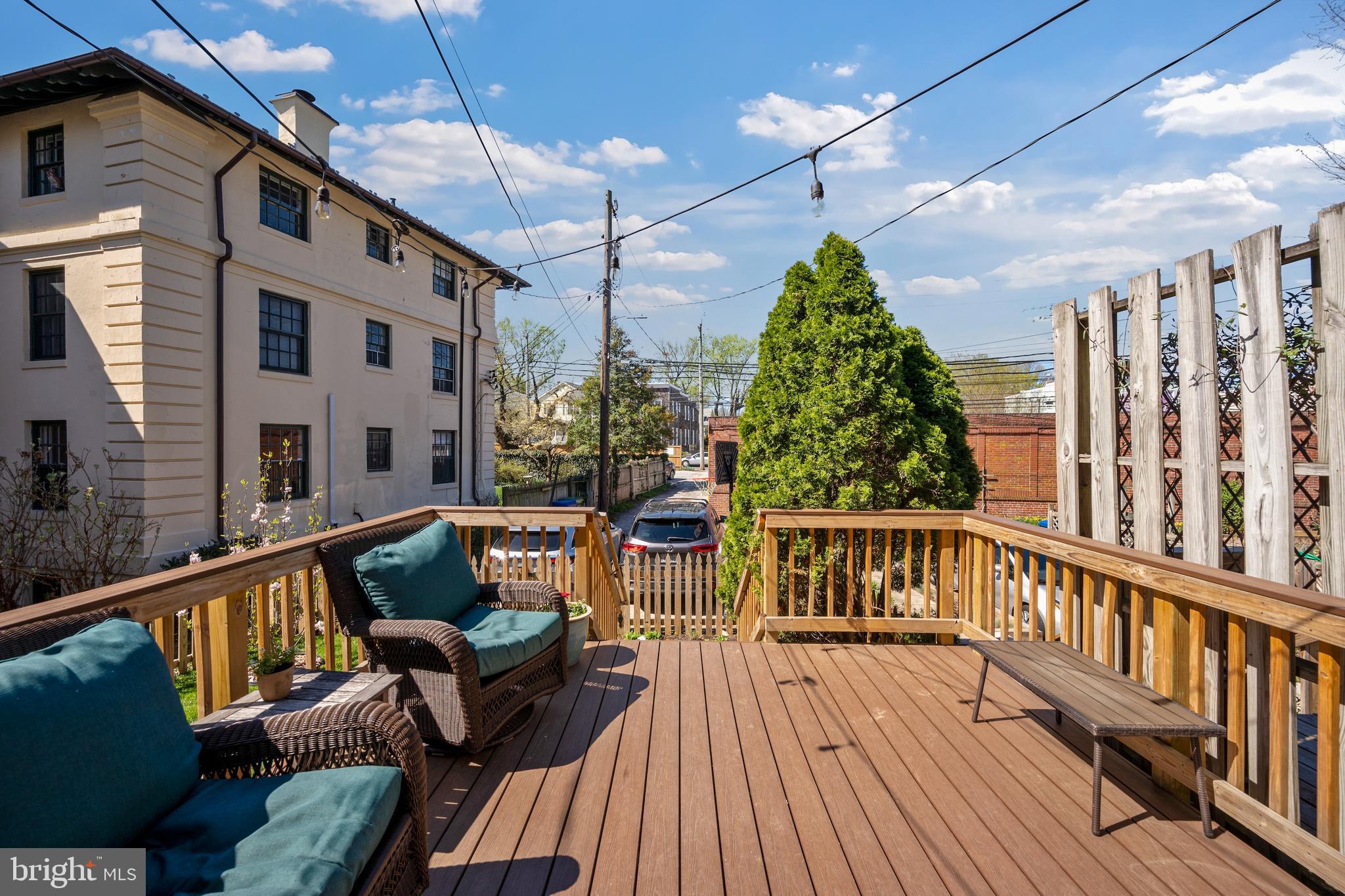 ROLAND PARK - Residential