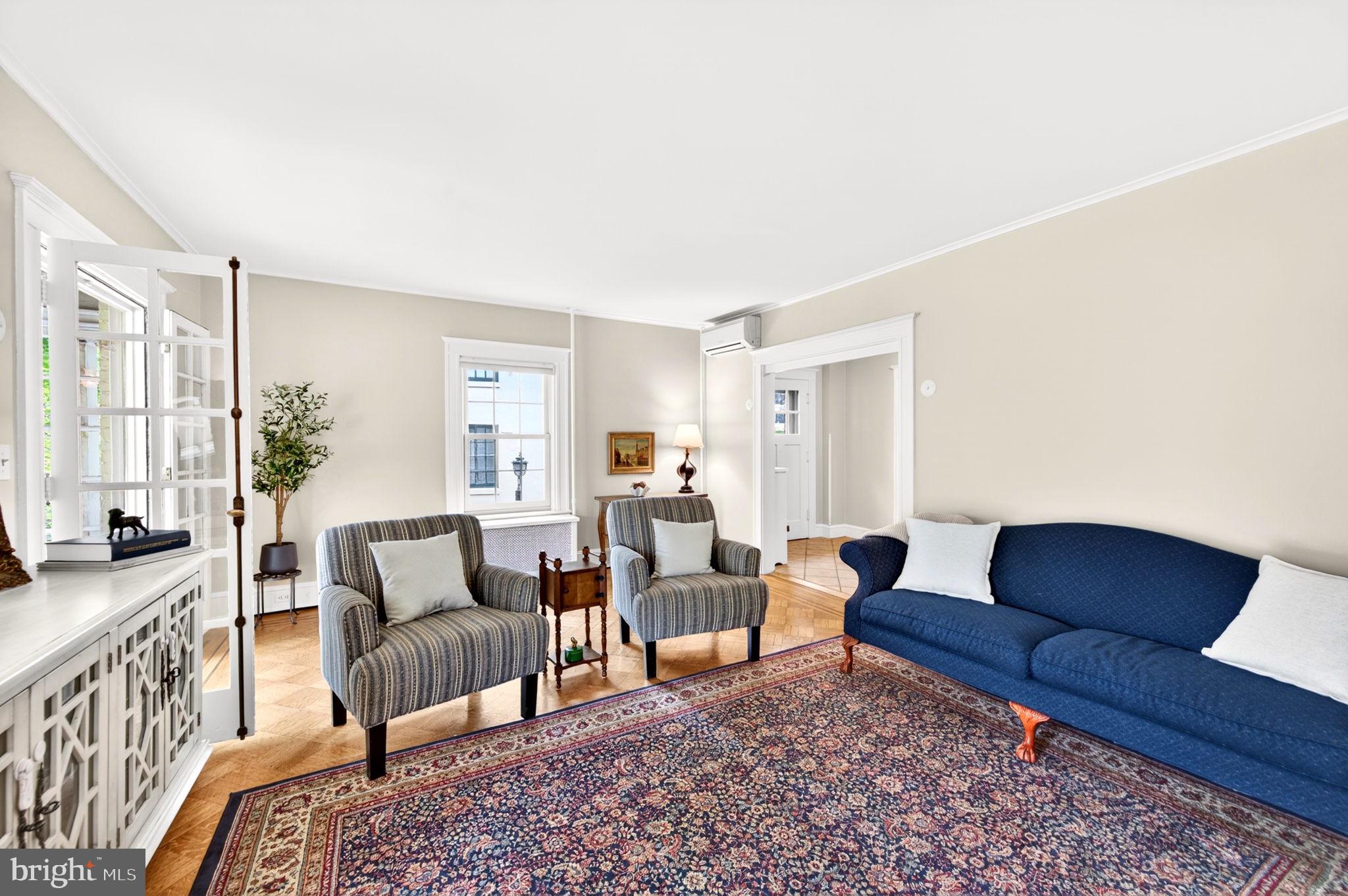 ROLAND PARK - Residential