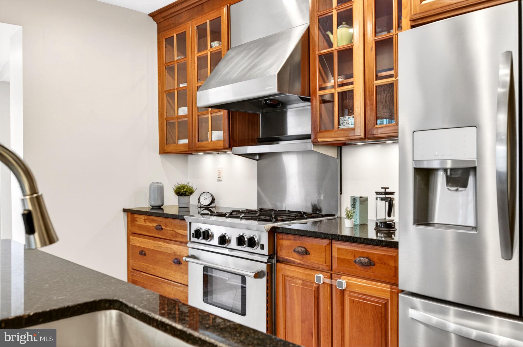 ROLAND PARK - Residential
