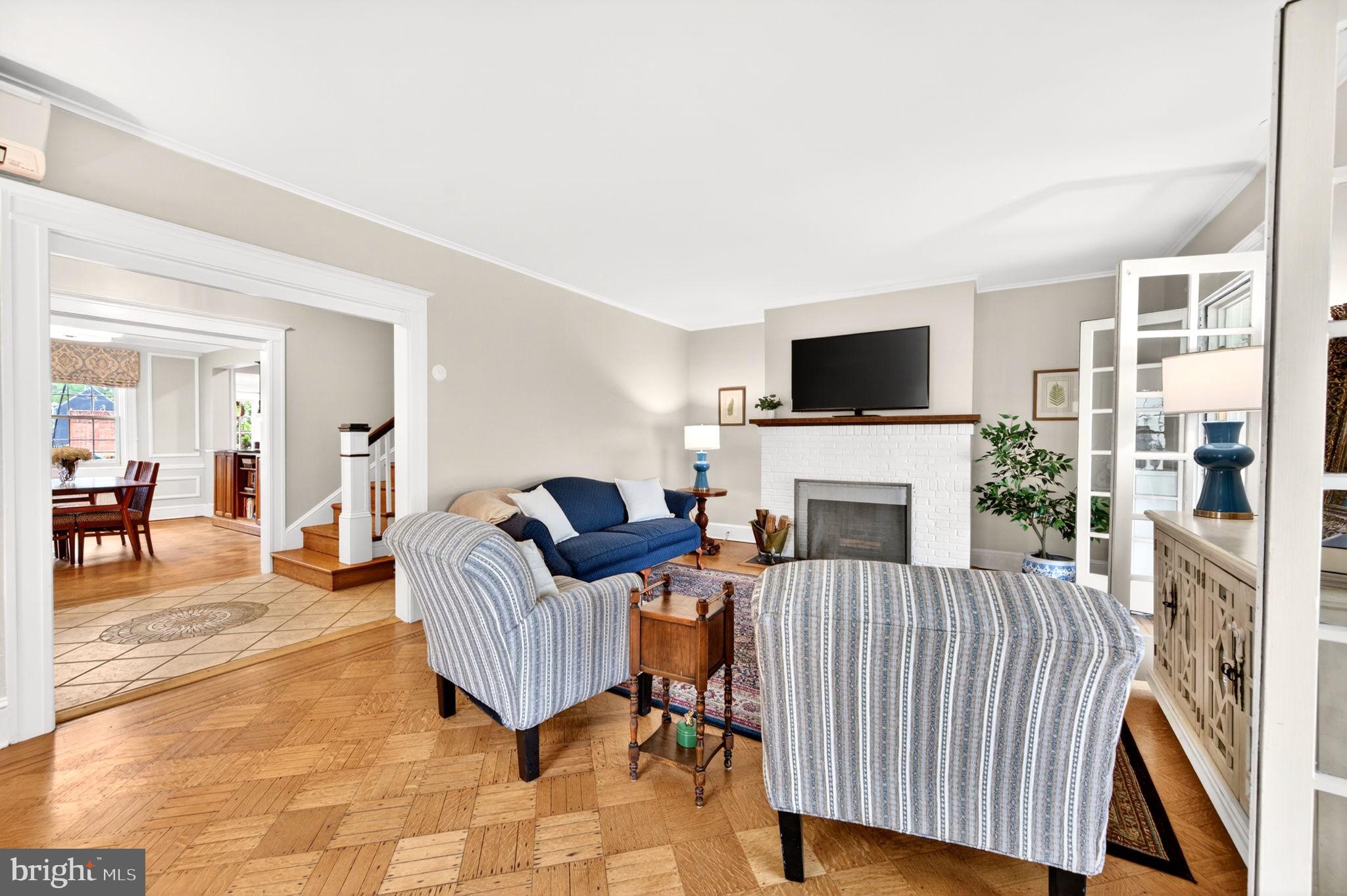 ROLAND PARK - Residential