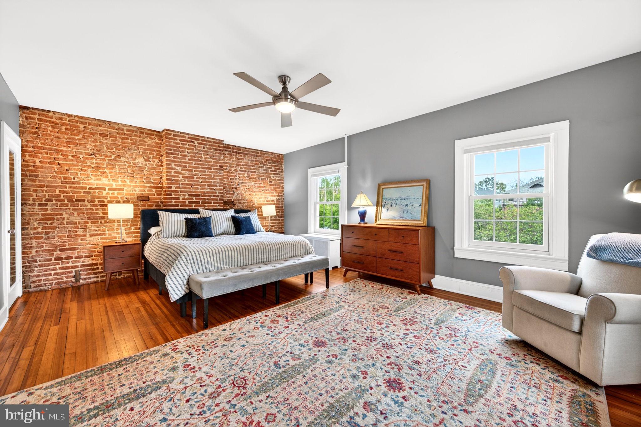 ROLAND PARK - Residential