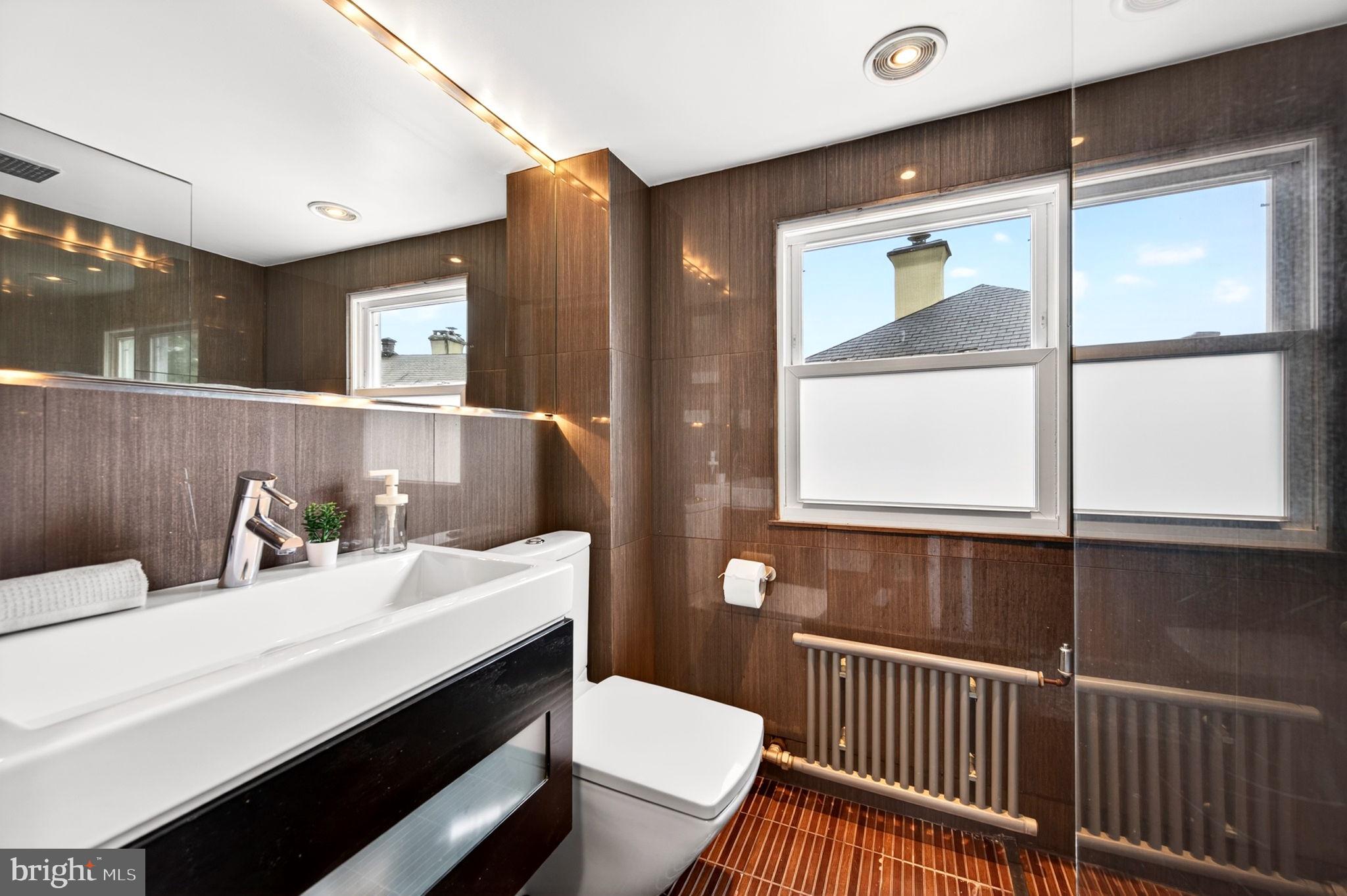 ROLAND PARK - Residential