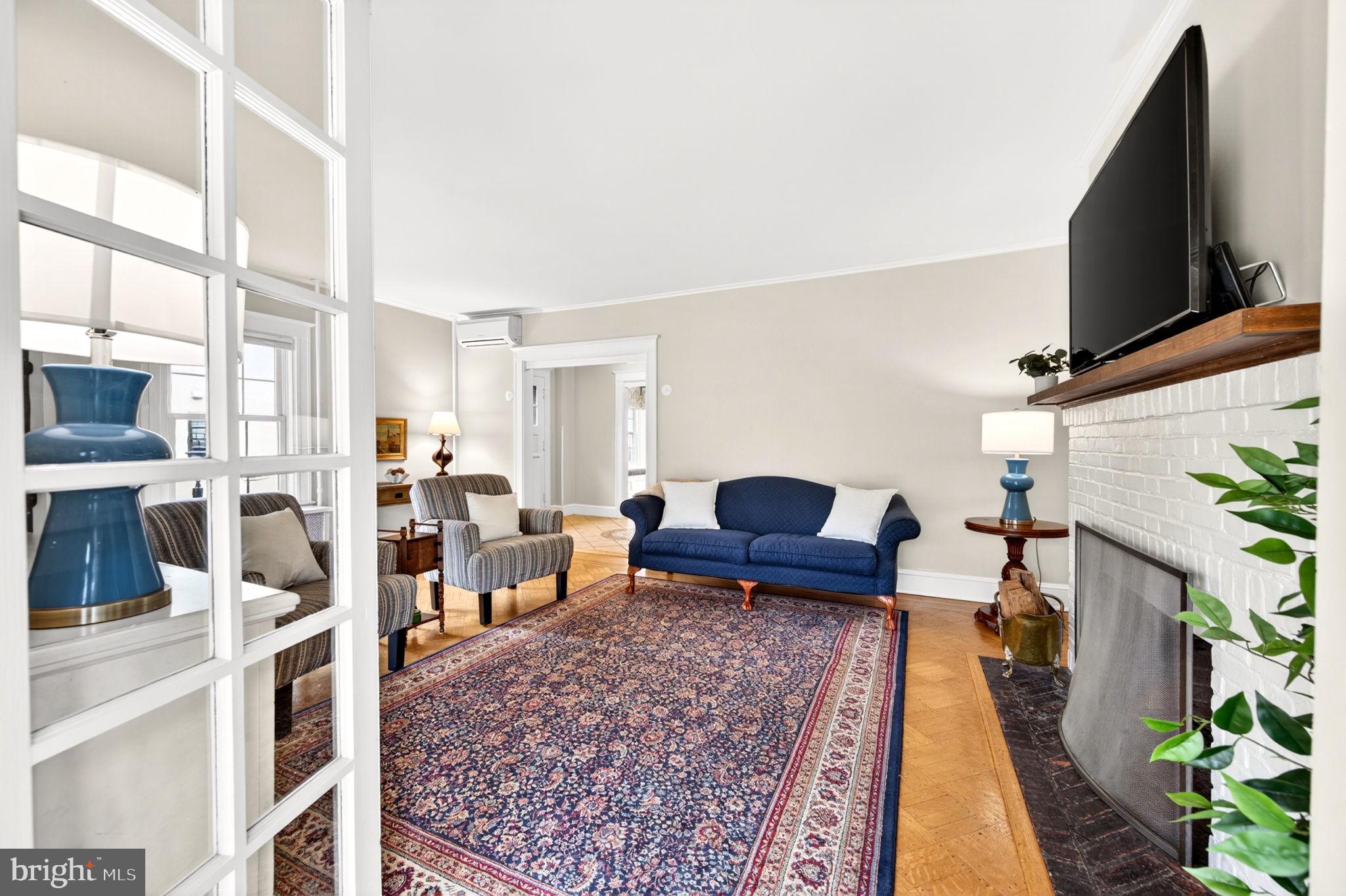ROLAND PARK - Residential