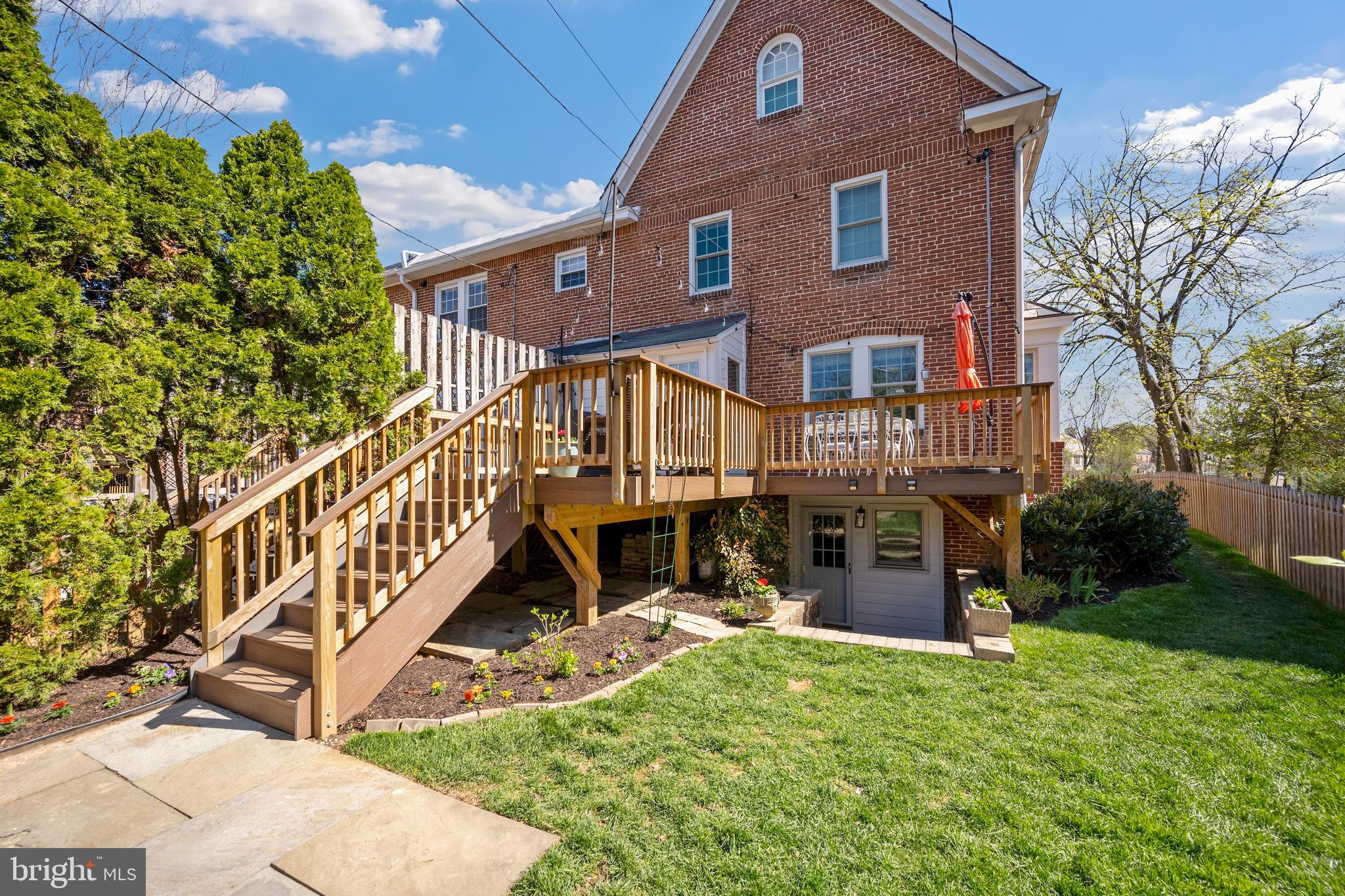ROLAND PARK - Residential
