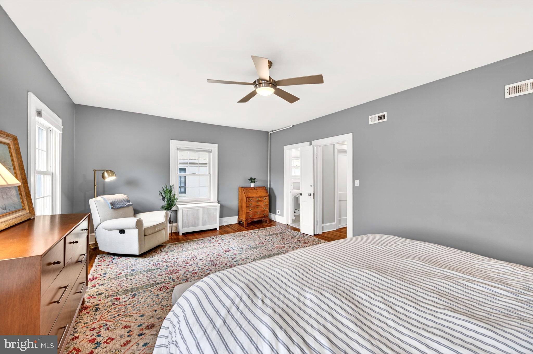 ROLAND PARK - Residential