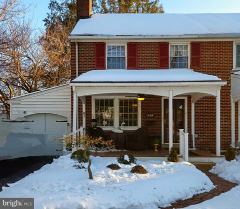 848 MARTHA AVENUE LANCASTER PA 17601