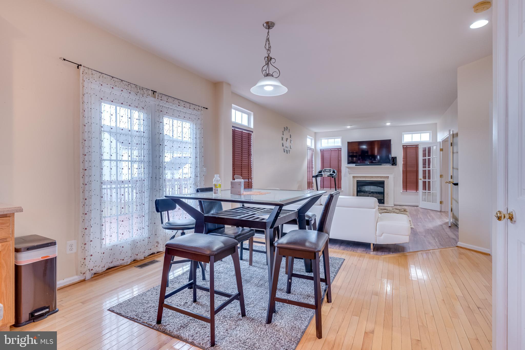 LAKELAND PLACE - Residential