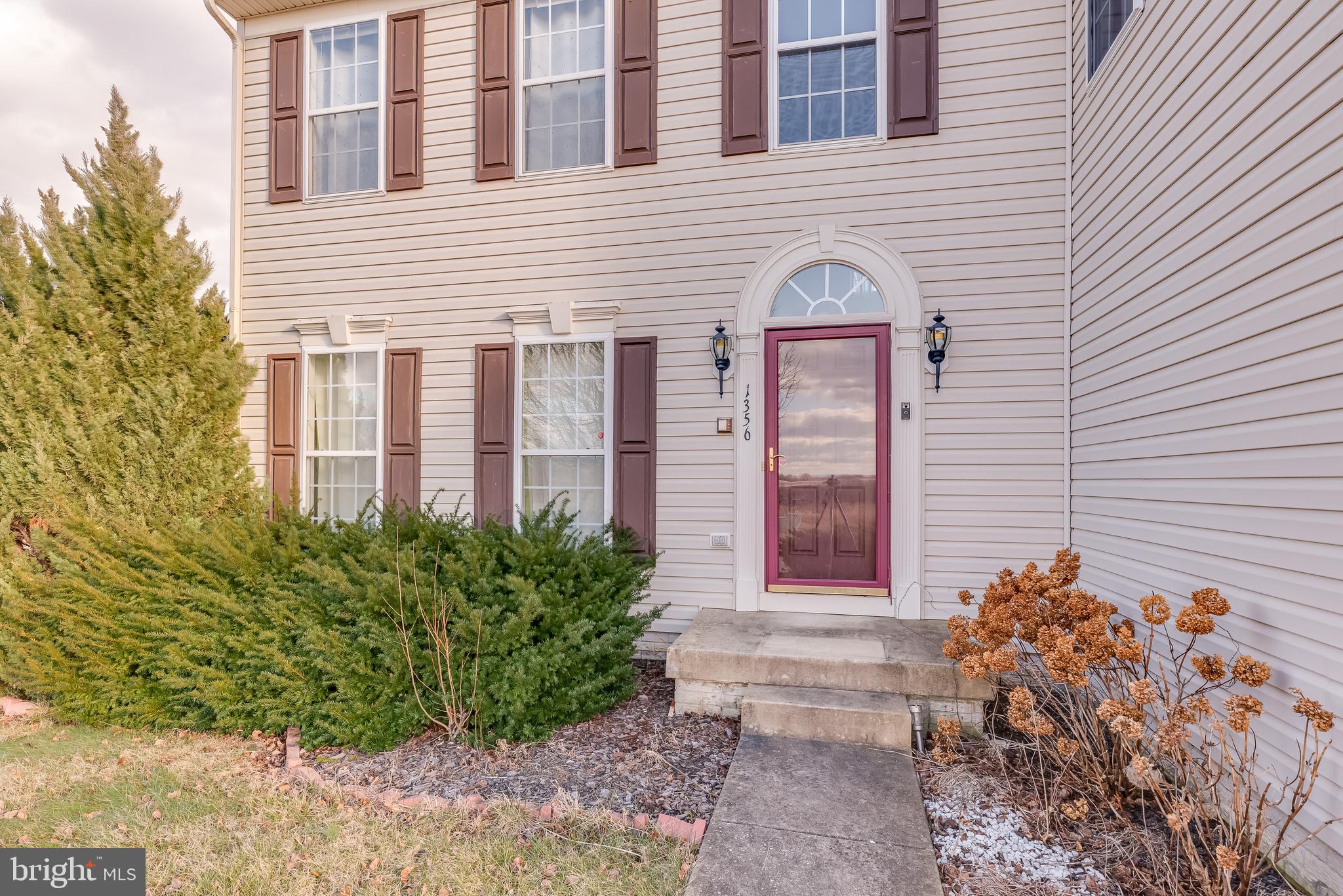 LAKELAND PLACE - Residential