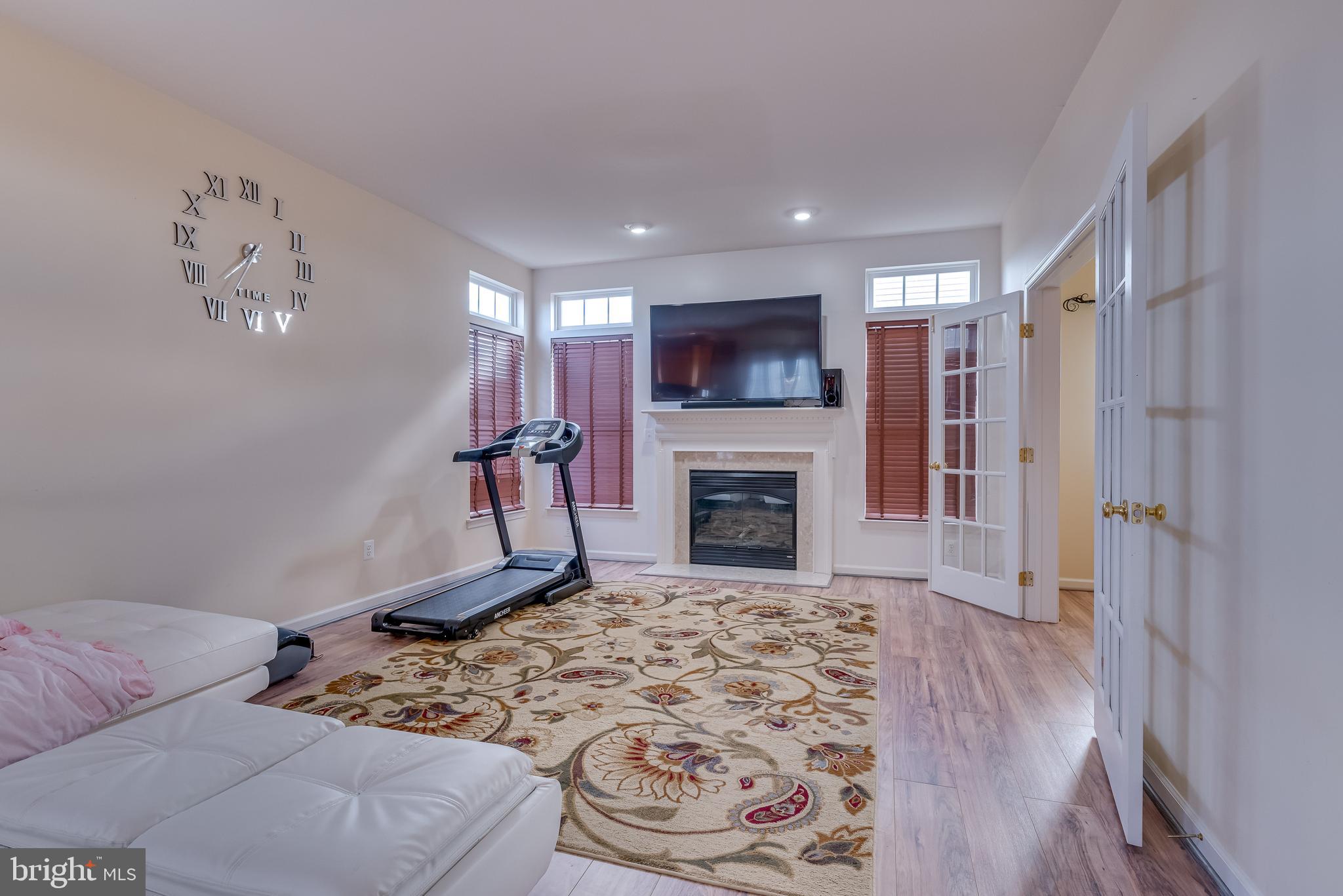 LAKELAND PLACE - Residential