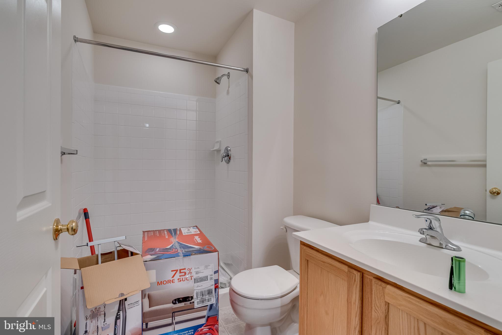 LAKELAND PLACE - Residential