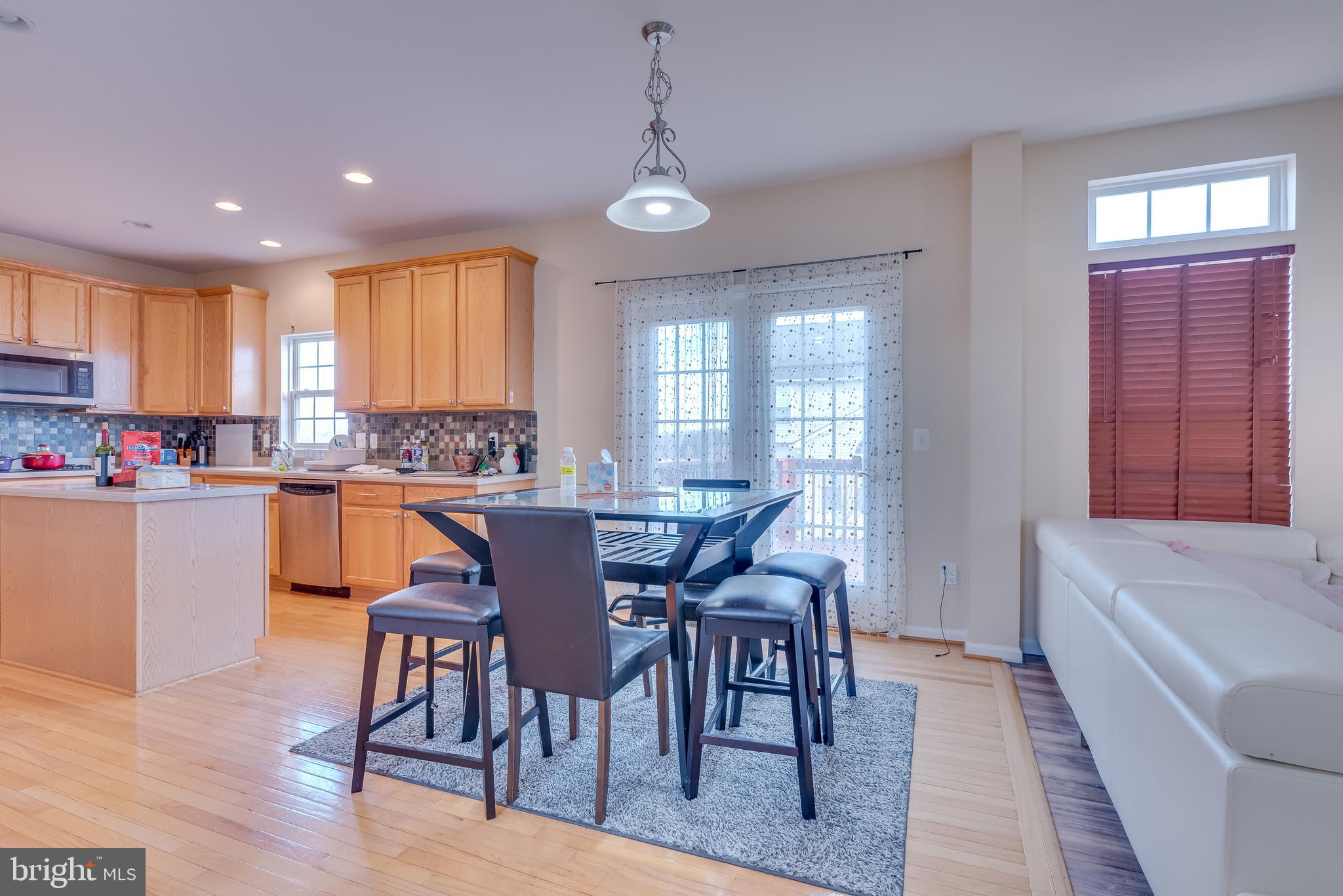 LAKELAND PLACE - Residential