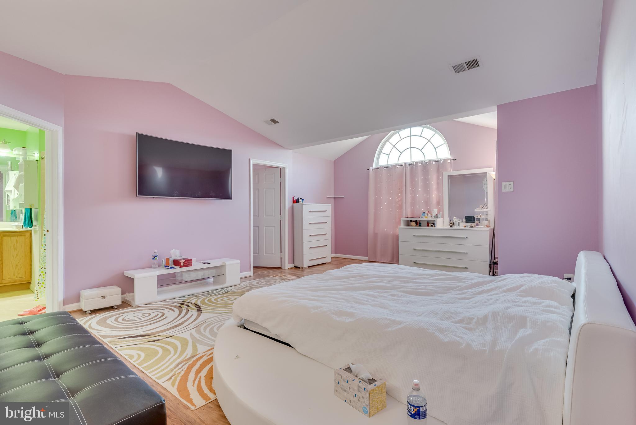 LAKELAND PLACE - Residential