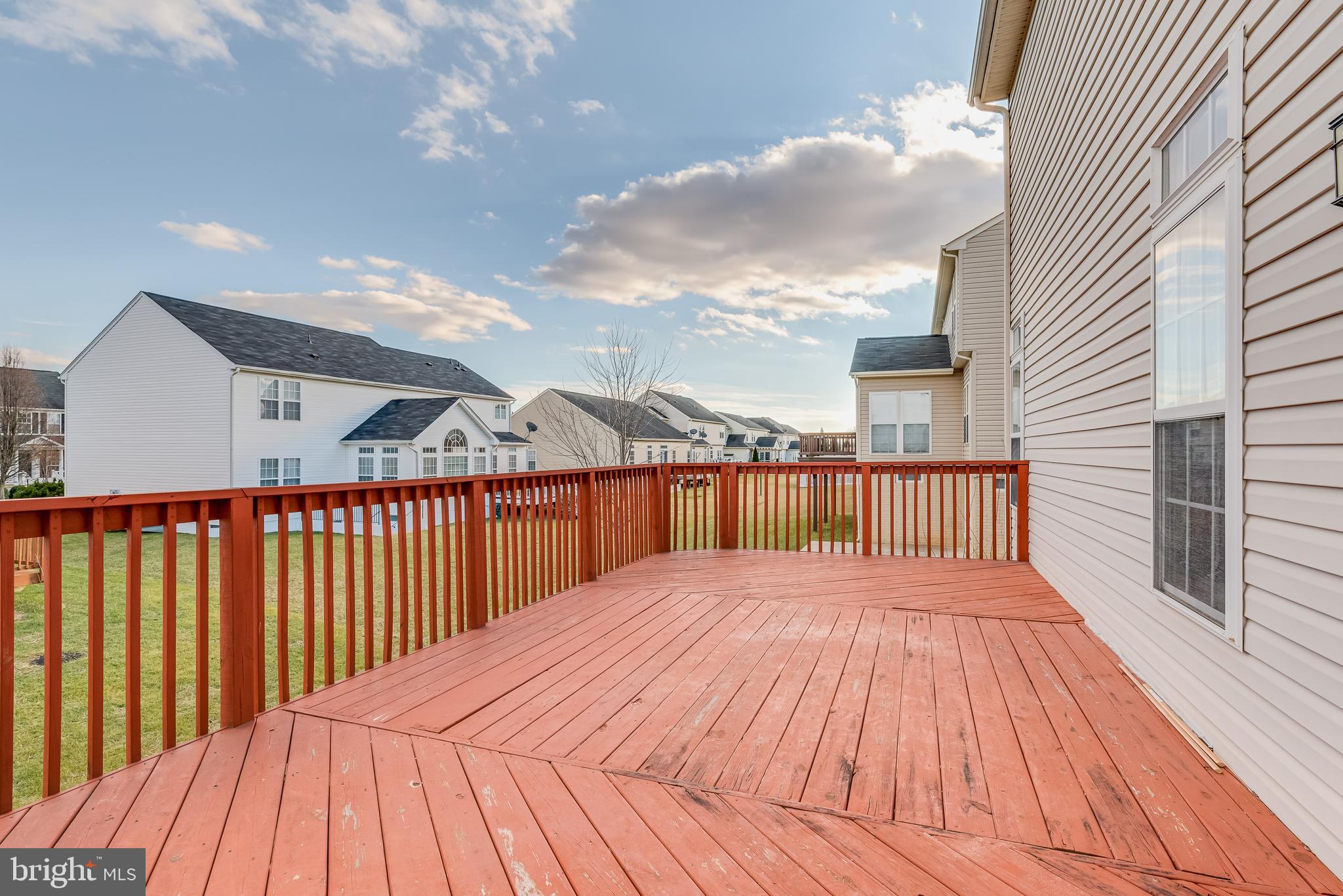 LAKELAND PLACE - Residential