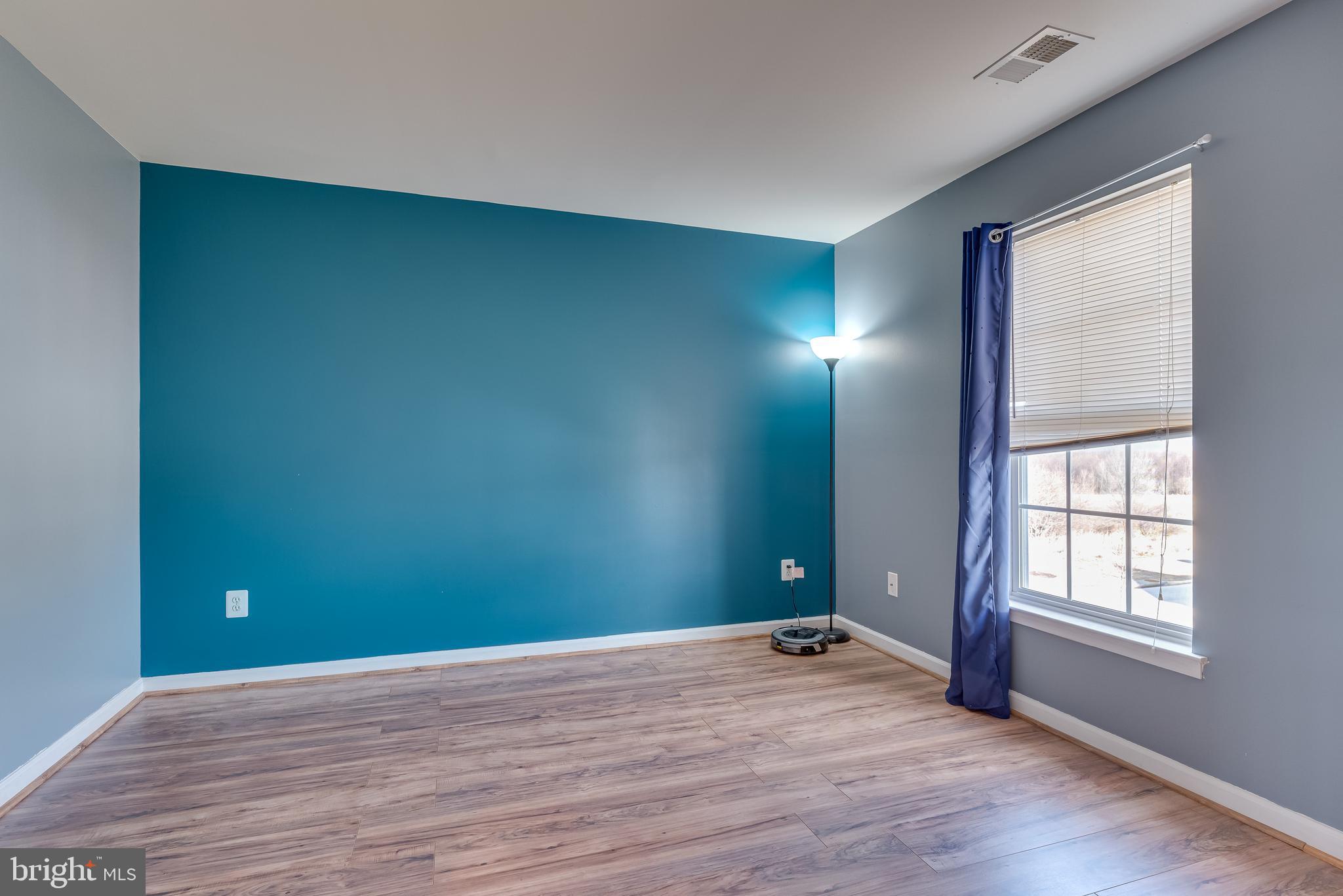 LAKELAND PLACE - Residential