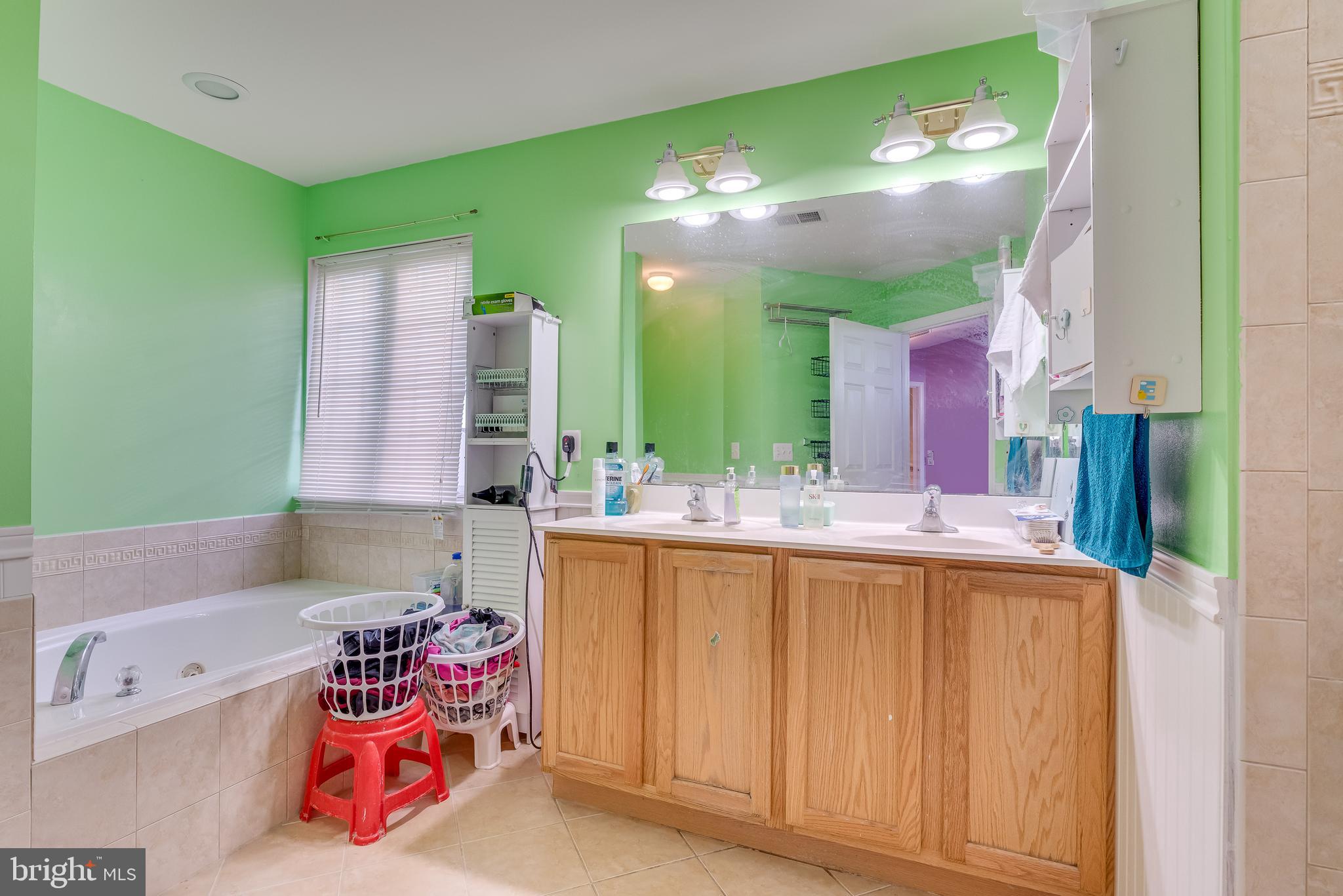 LAKELAND PLACE - Residential