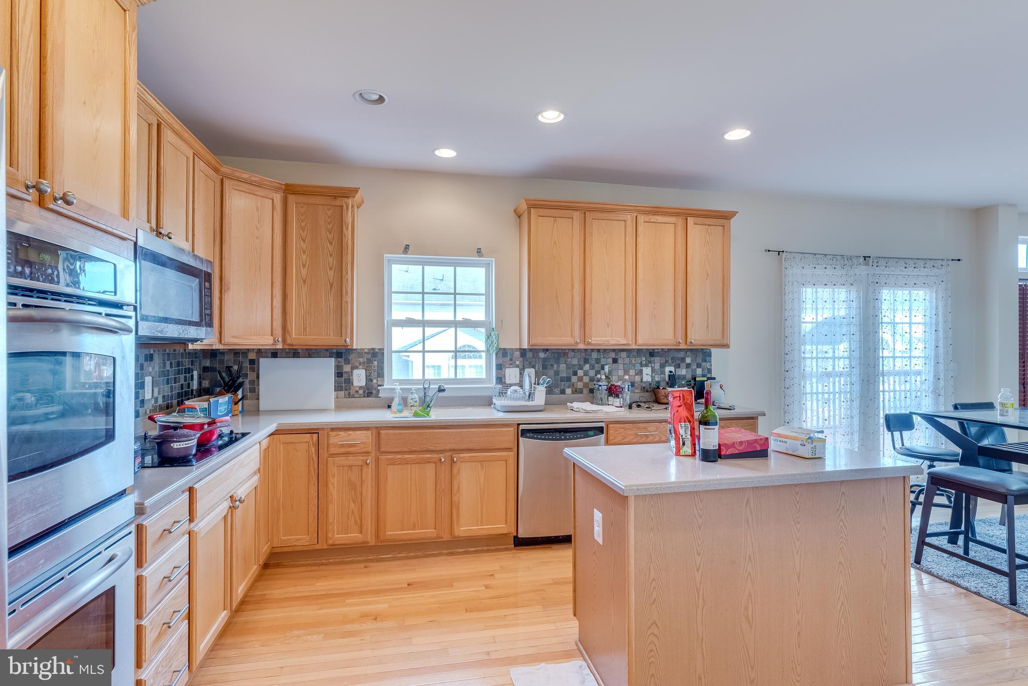 LAKELAND PLACE - Residential