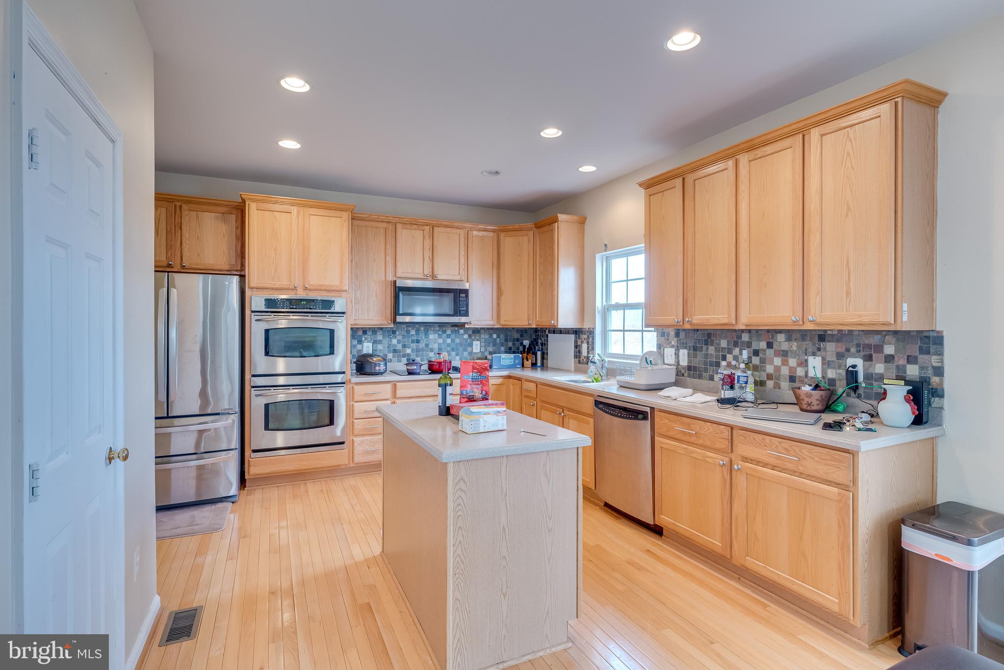 LAKELAND PLACE - Residential