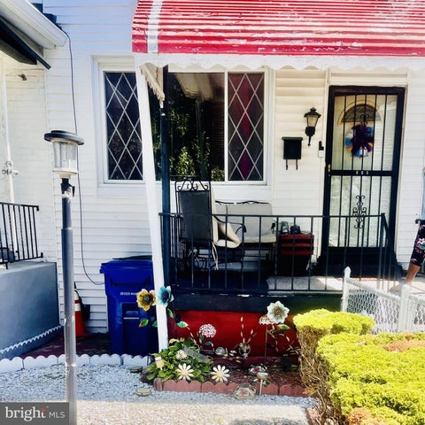 Townhouse For Sale - 805 Spedden Street<br/> Baltimore City County, BALTIMORE, MD 21216