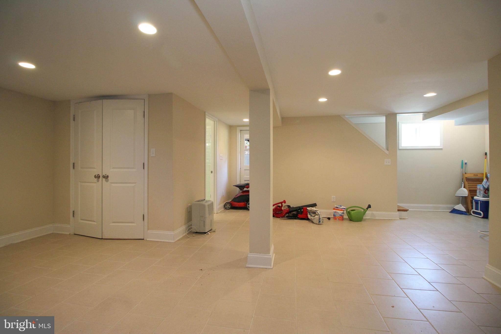 BARCROFT - Residential Lease