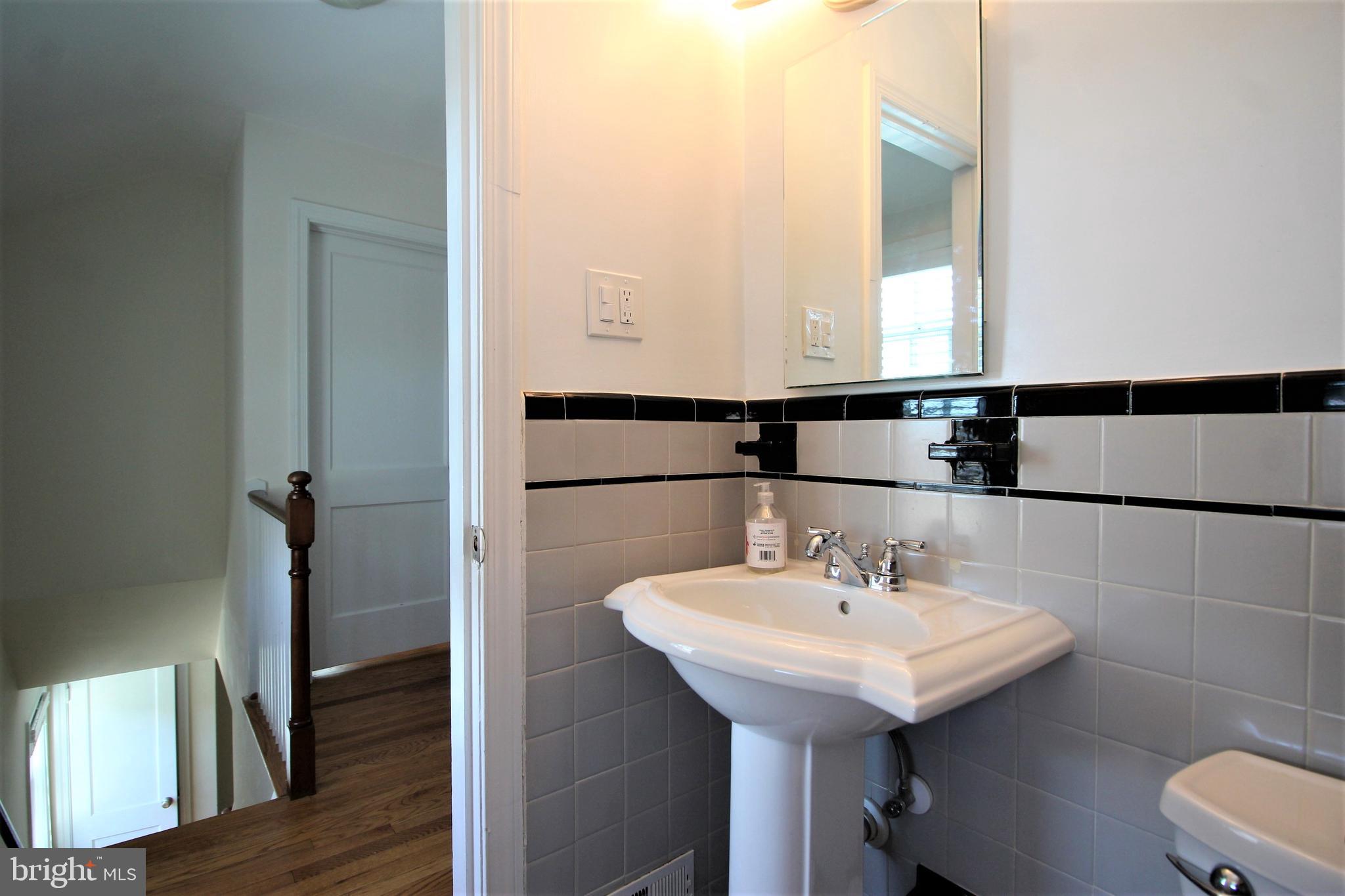 BARCROFT - Residential Lease