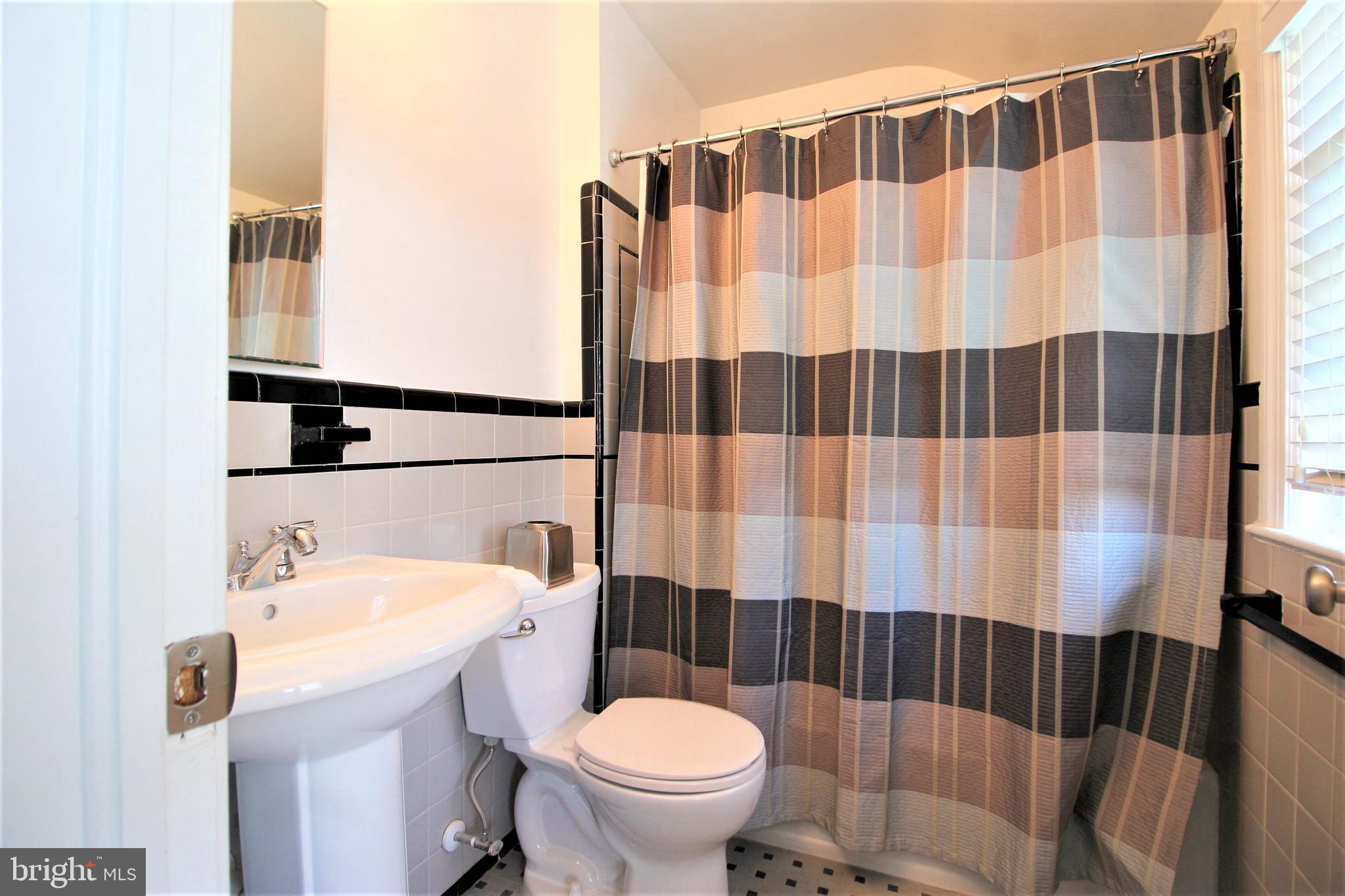 BARCROFT - Residential Lease