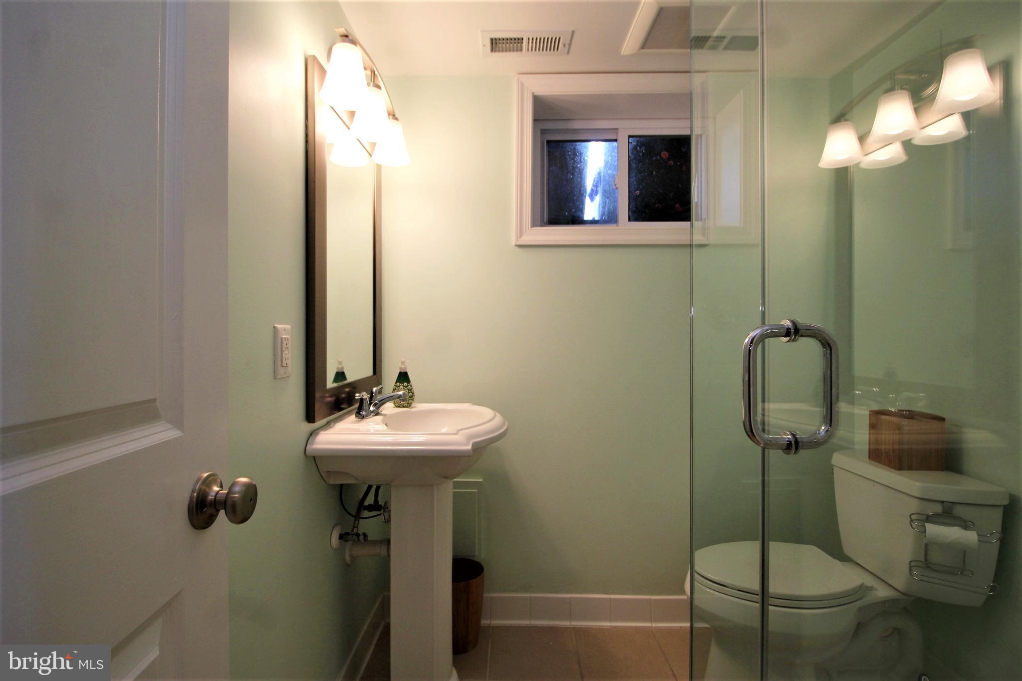 BARCROFT - Residential Lease