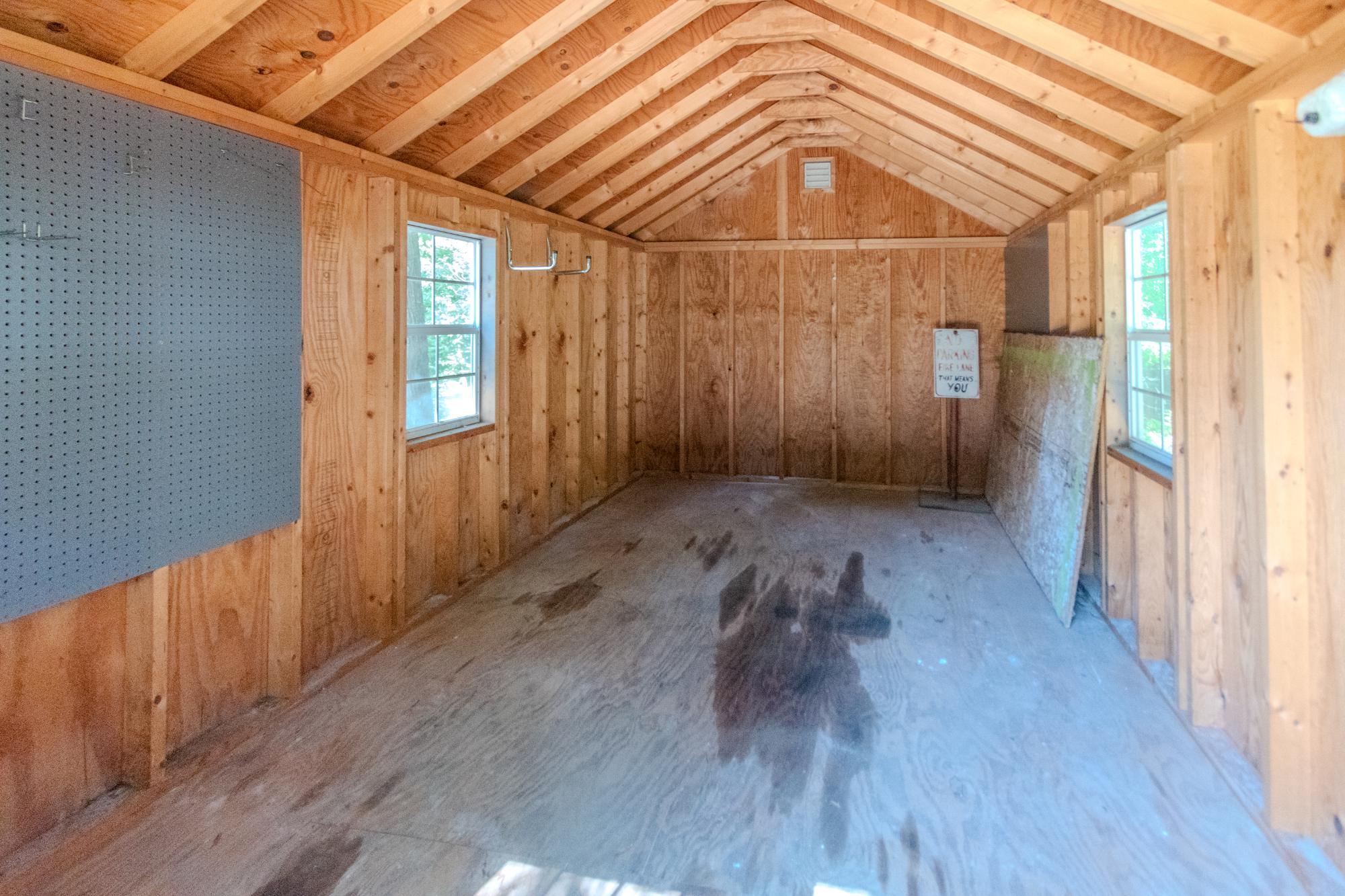 428 INGLESIDE DRIVE