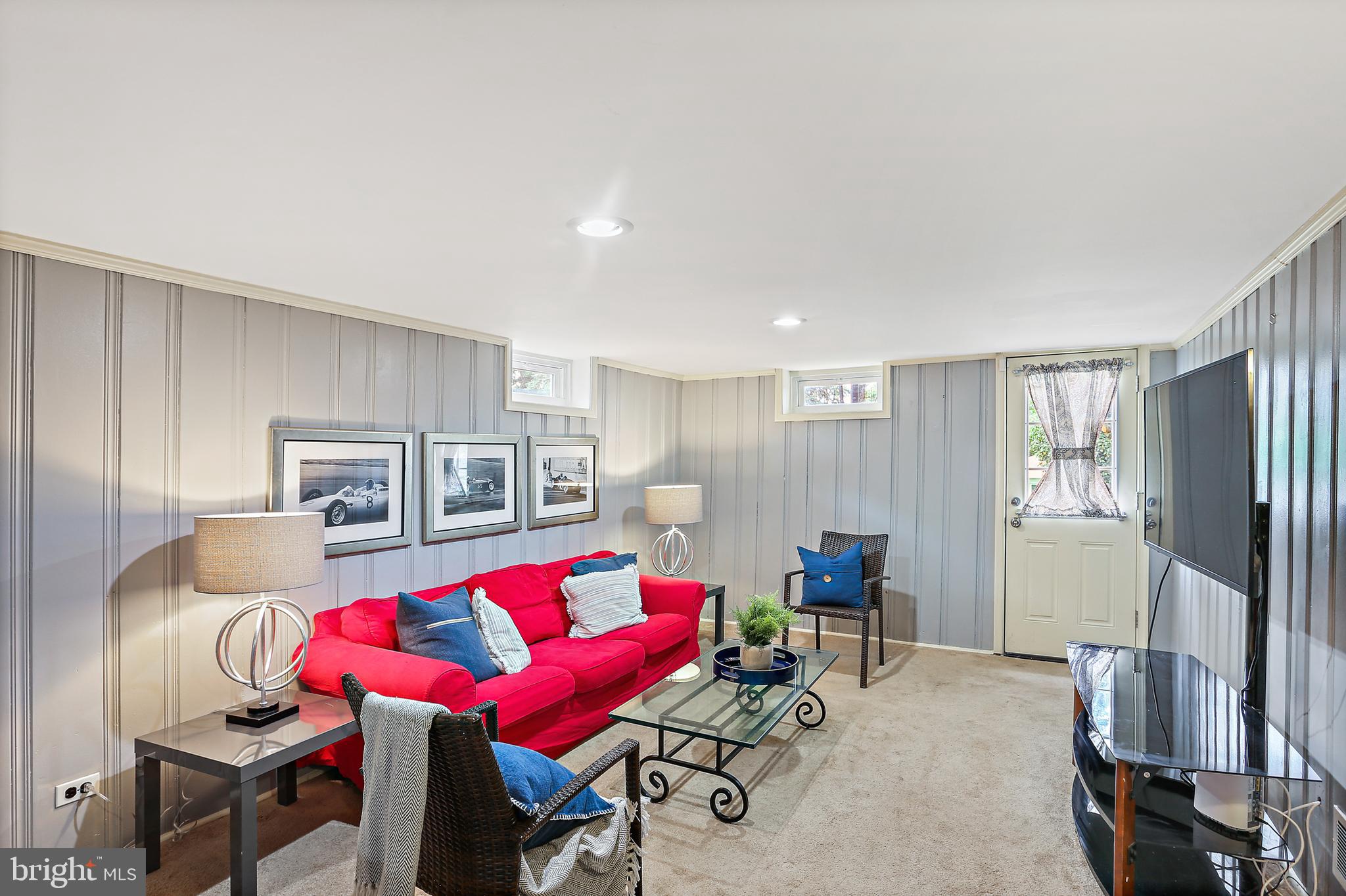 COLONIAL GARDENS - Residential