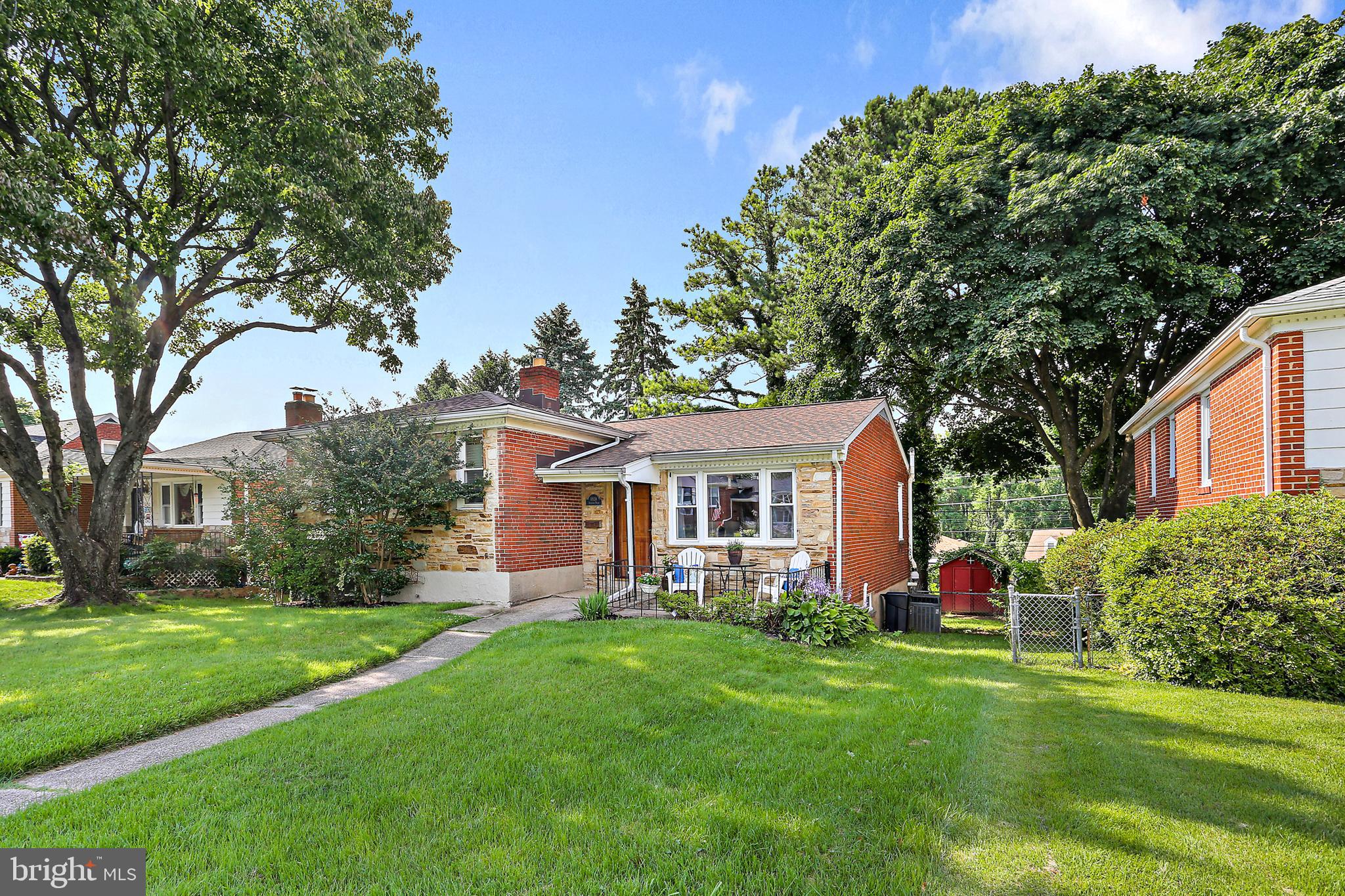 COLONIAL GARDENS - Residential