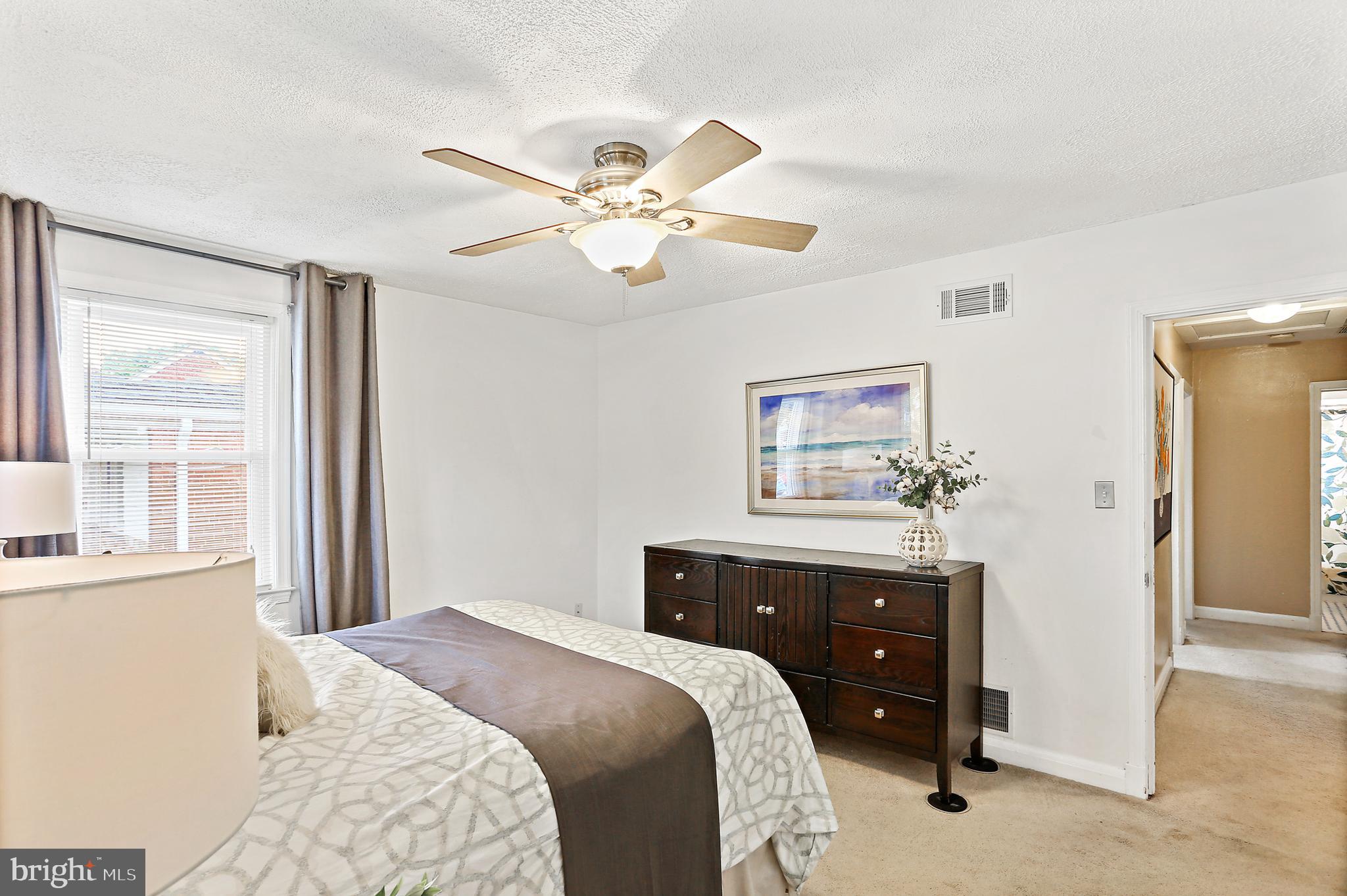 COLONIAL GARDENS - Residential