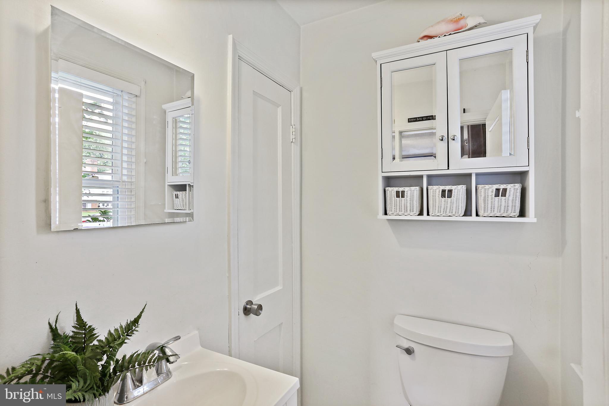 COLONIAL GARDENS - Residential