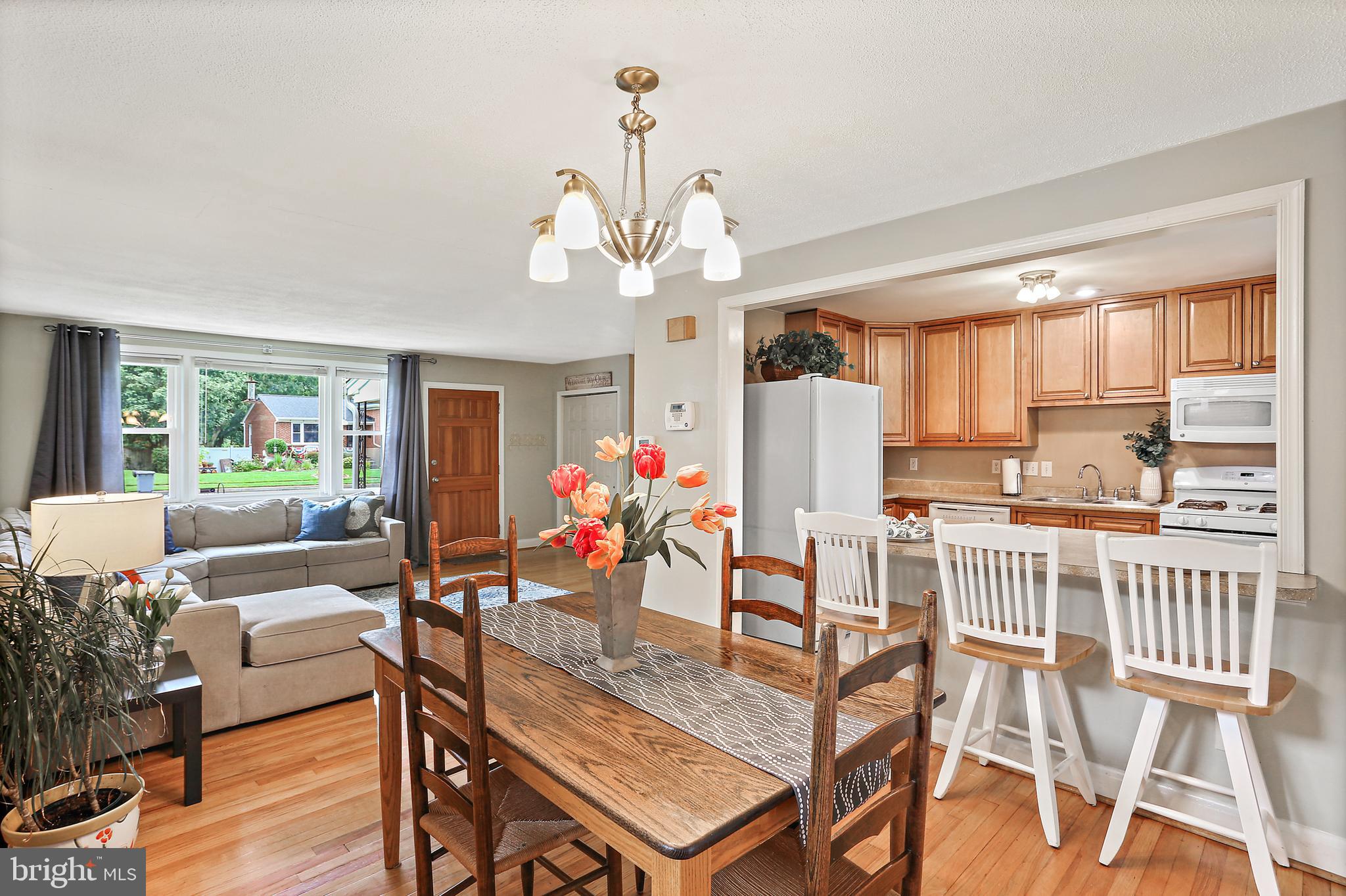 COLONIAL GARDENS - Residential