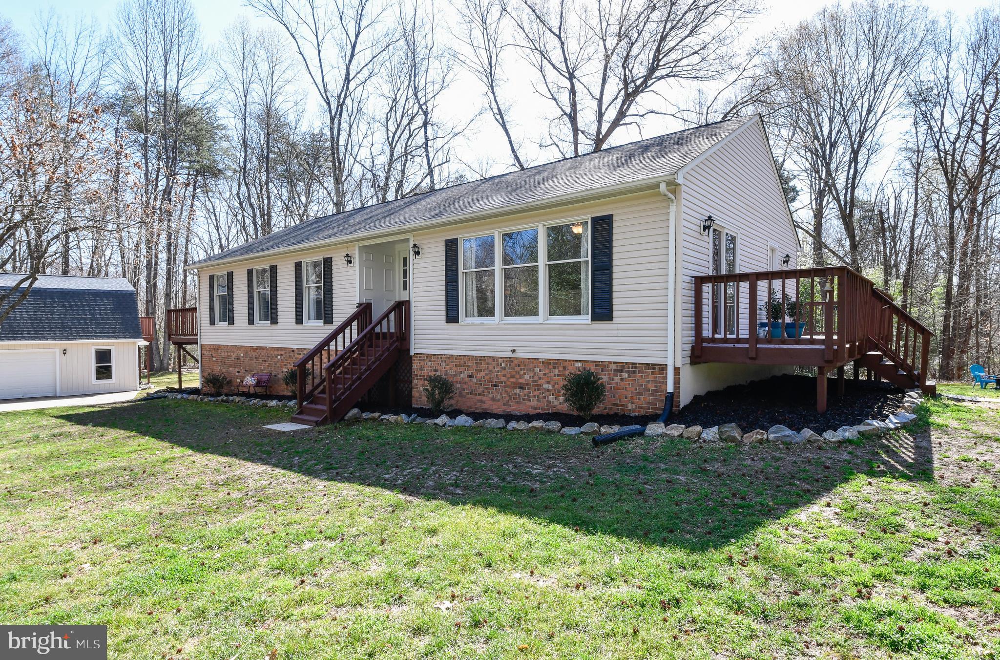 NO HOA!!! - Residential